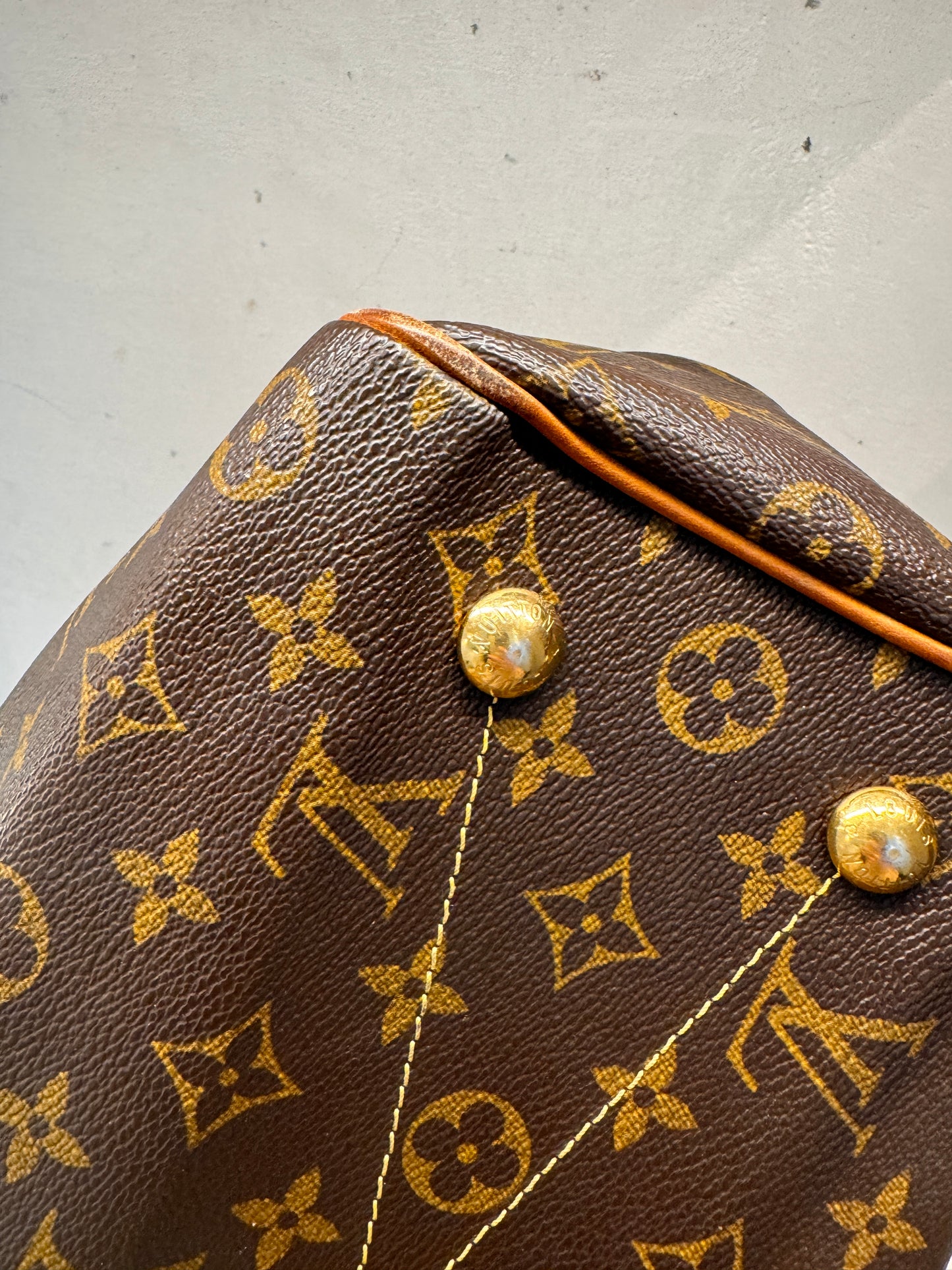 Louis Vuitton Tivoli pm