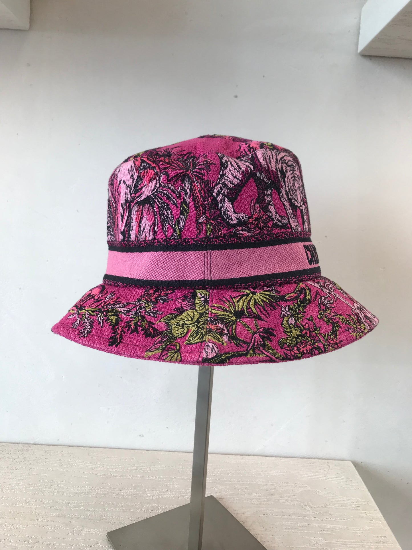 Dior Bucket