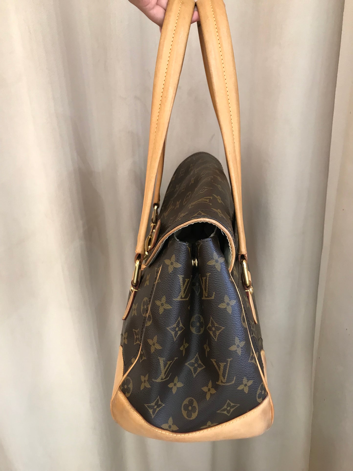 Louis Vuitton Beverly