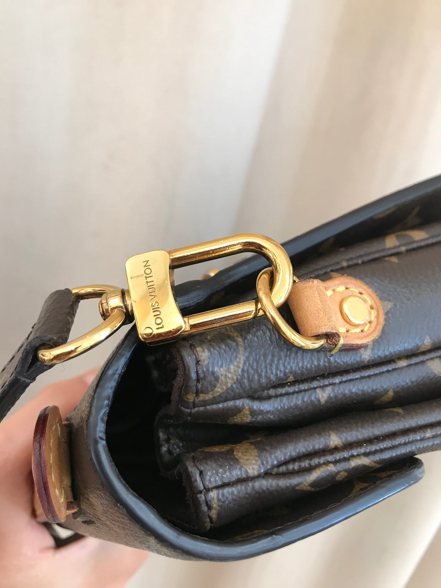 Louis Vuitton Metis
