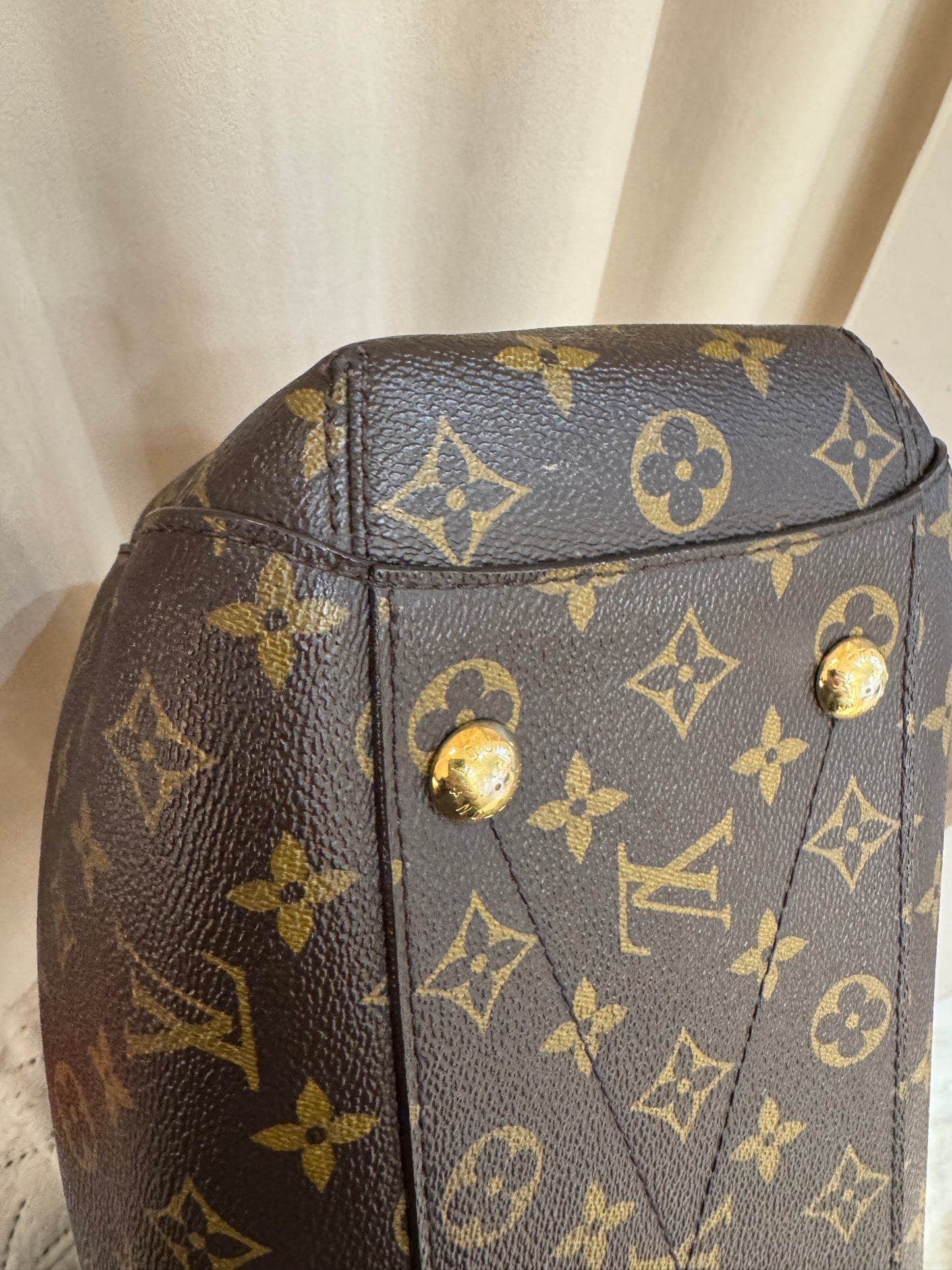 Louis Vuitton Montaigne tg Media