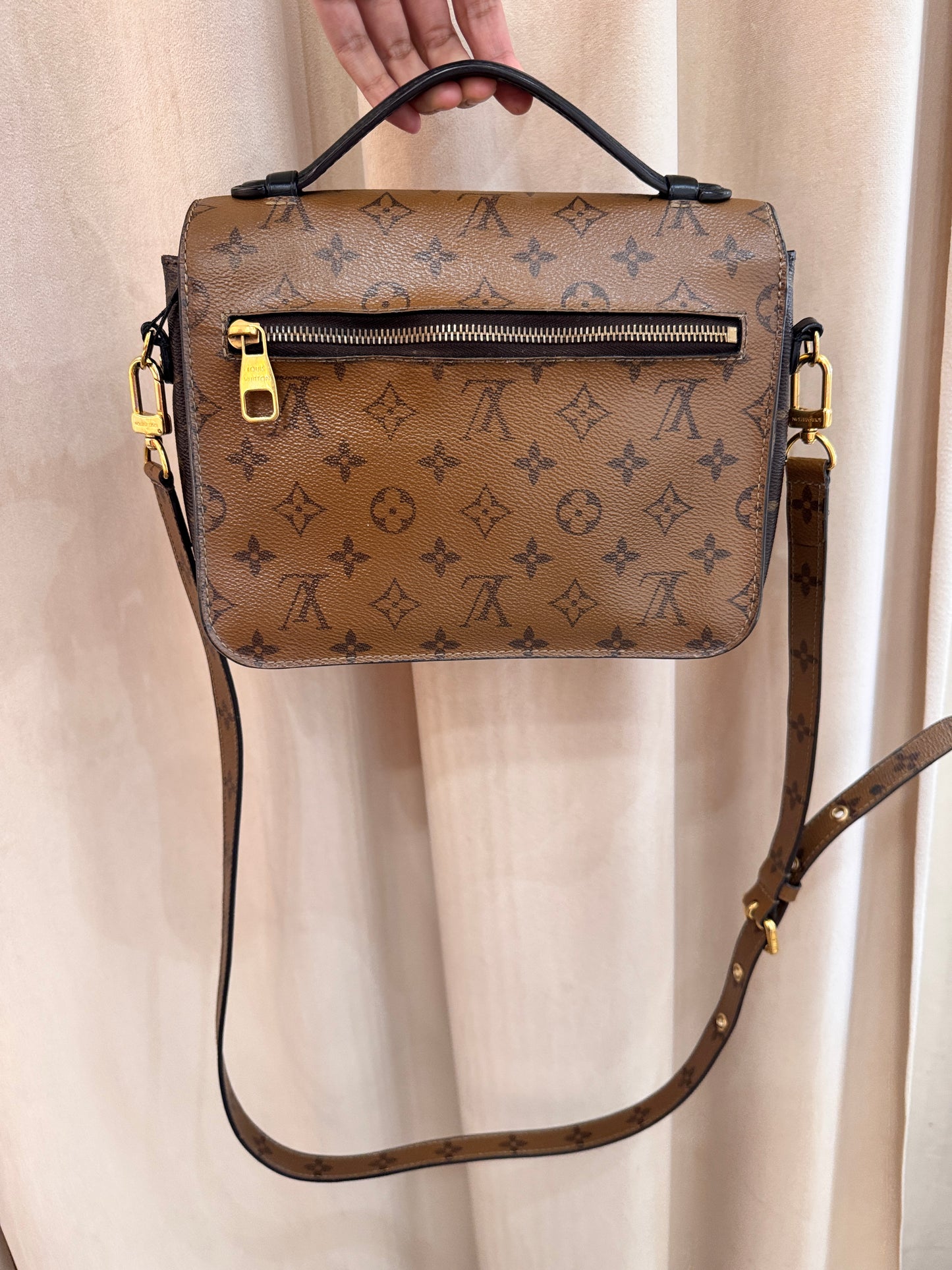 Louis Vuitton Metis Reverse