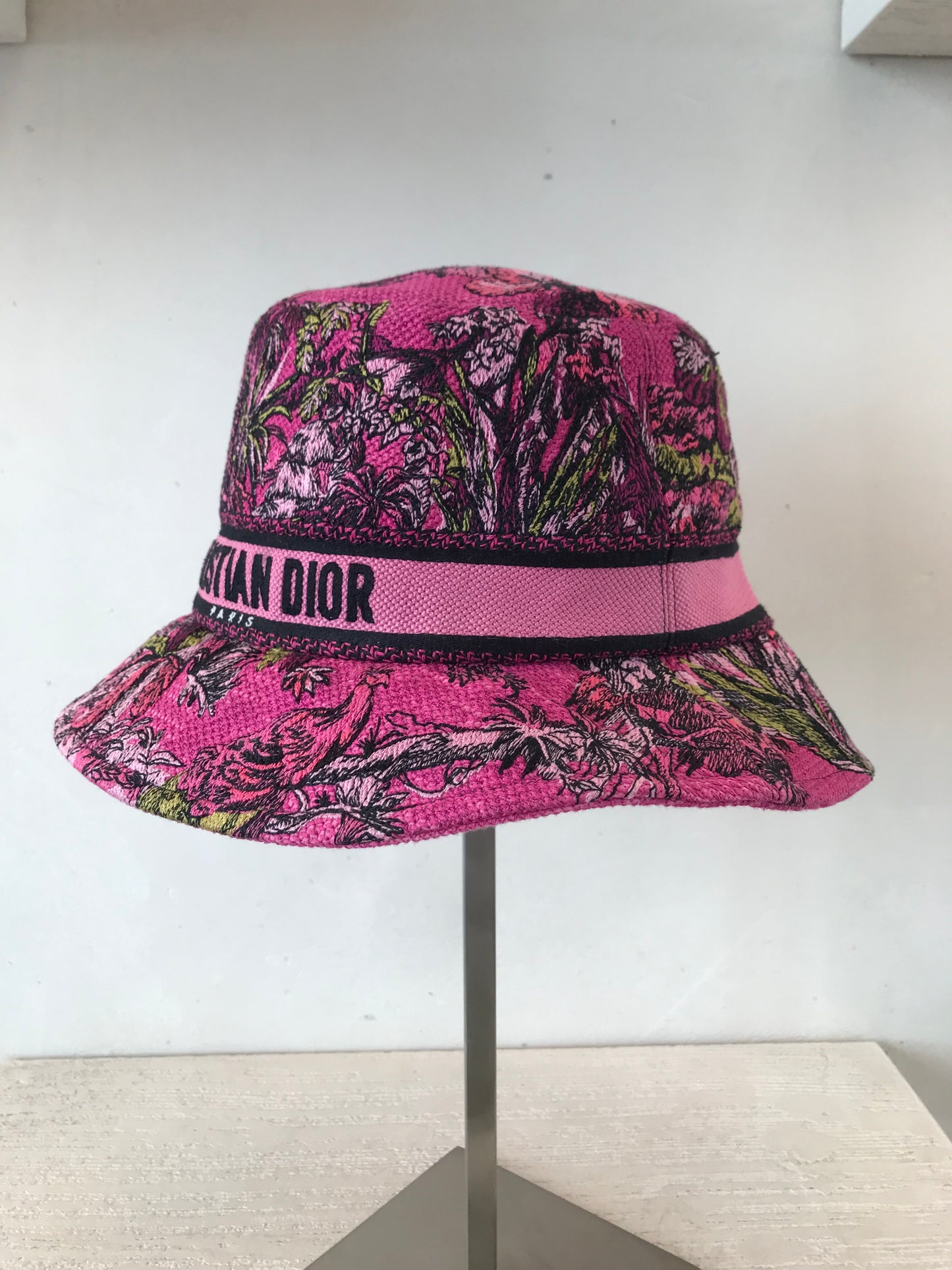 Dior Bucket