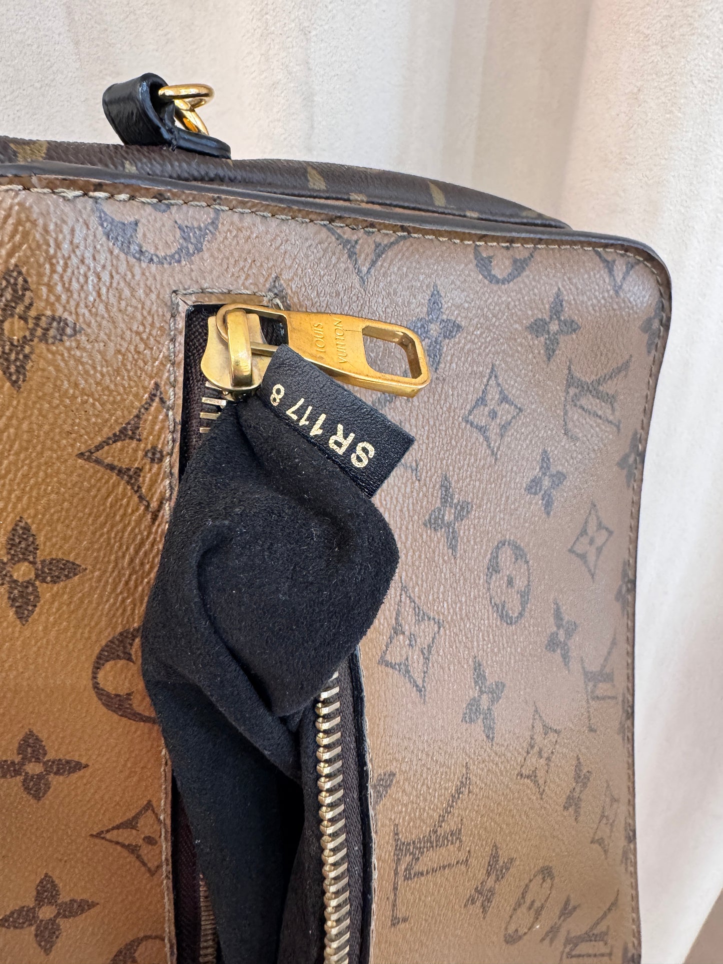 Louis Vuitton Metis Reverse