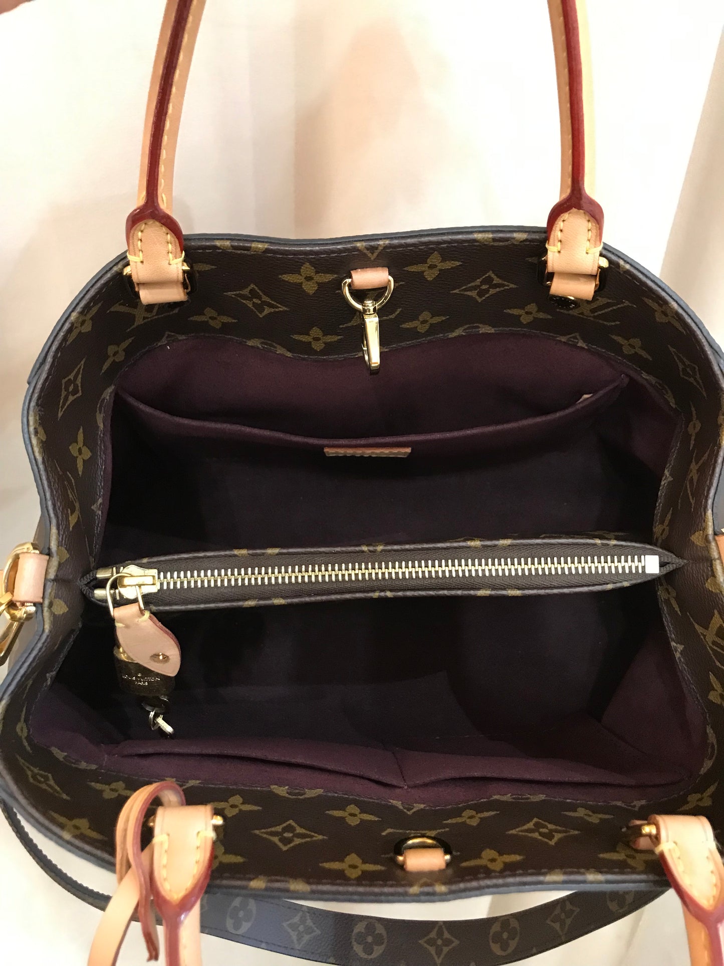 Louis Vuitton Montaigne Tg media