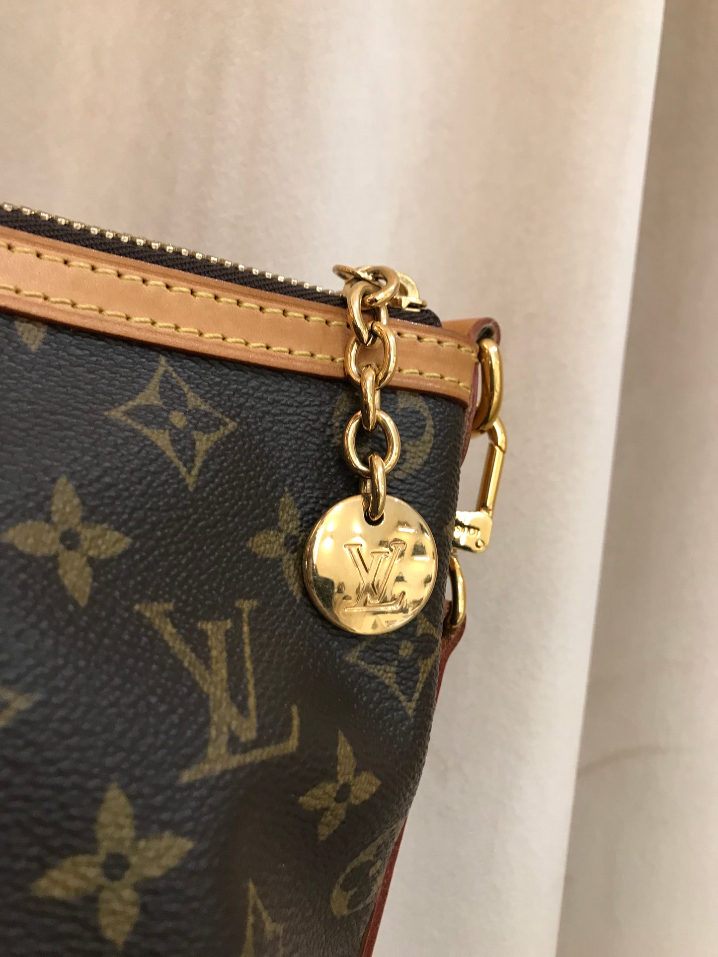 Louis Vuitton Palermo