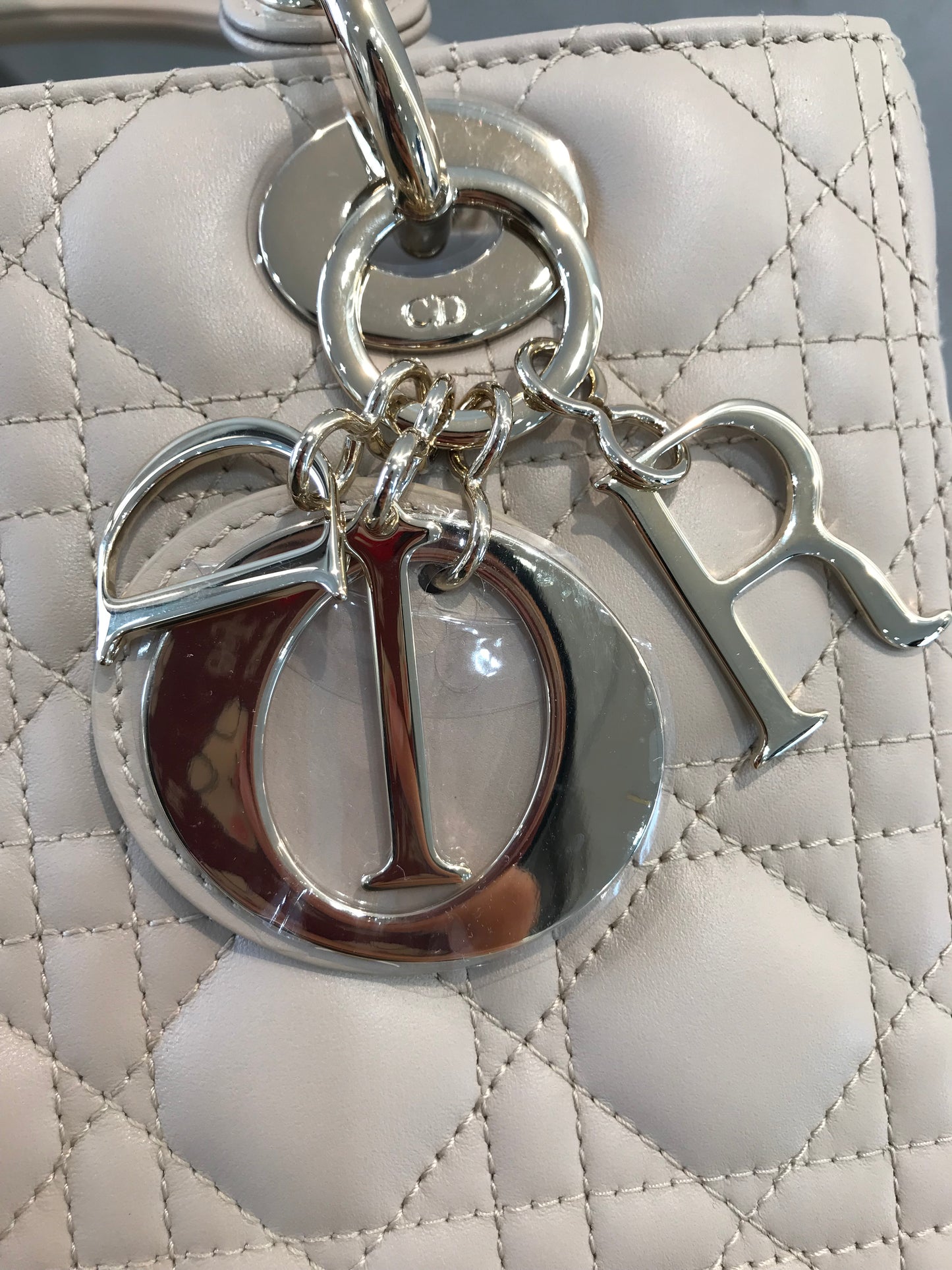 Dior Lady D tg Media