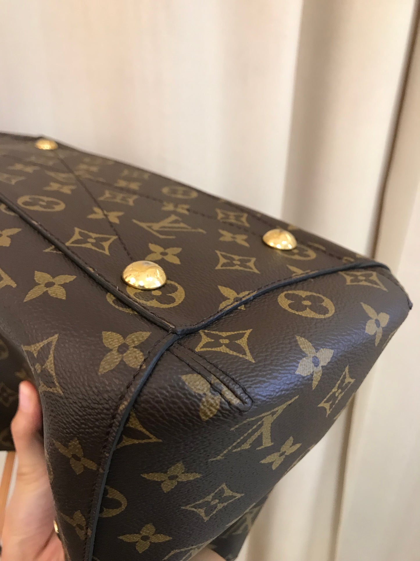 Louis Vuitton Montaigne Tg media