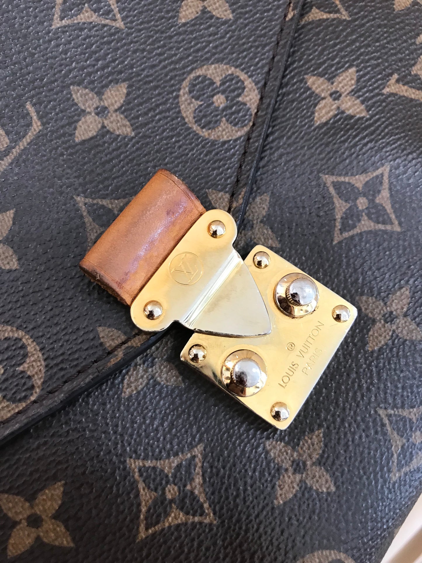 Louis Vuitton Metis