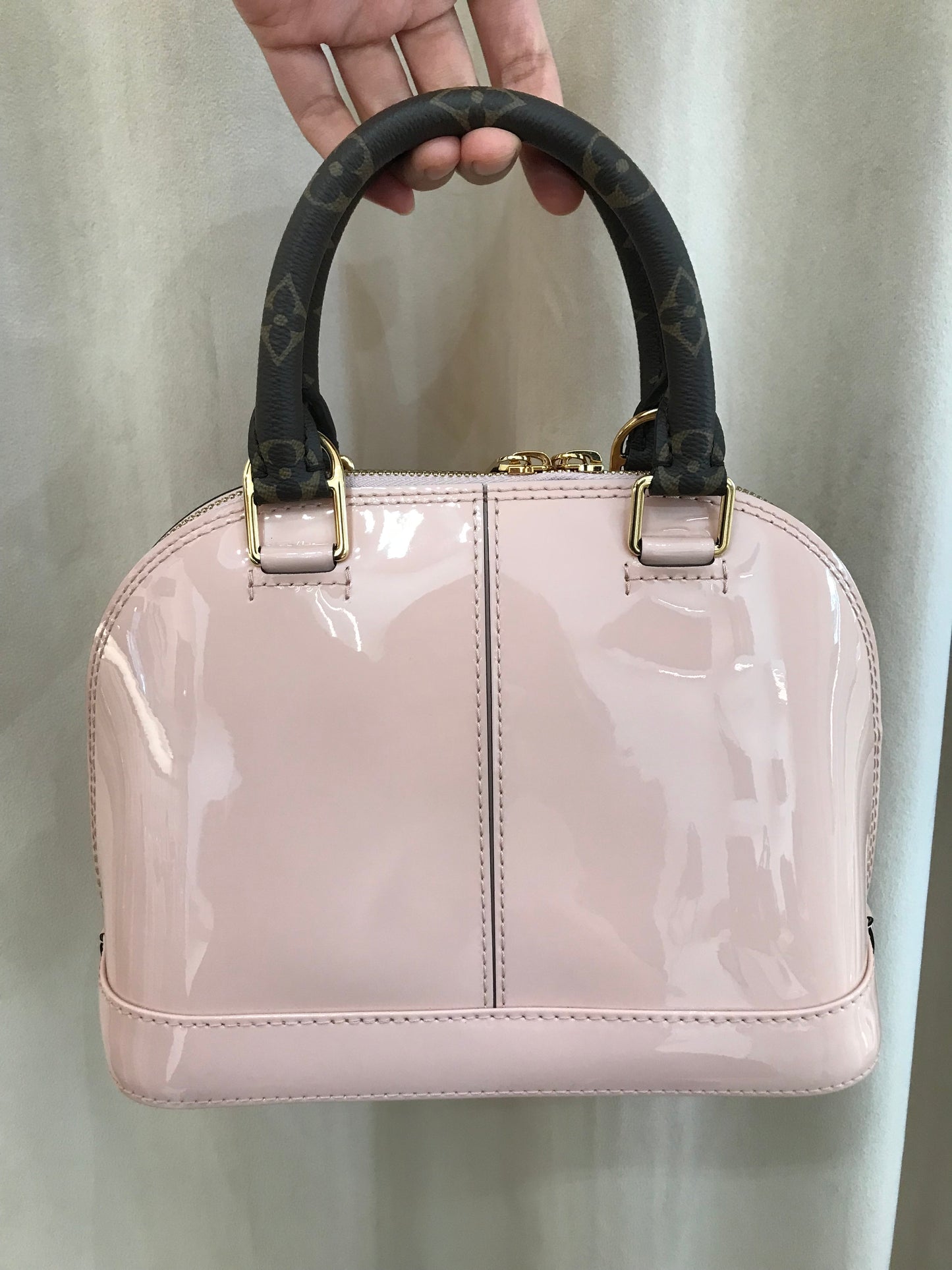 Louis Vuitton Alma
