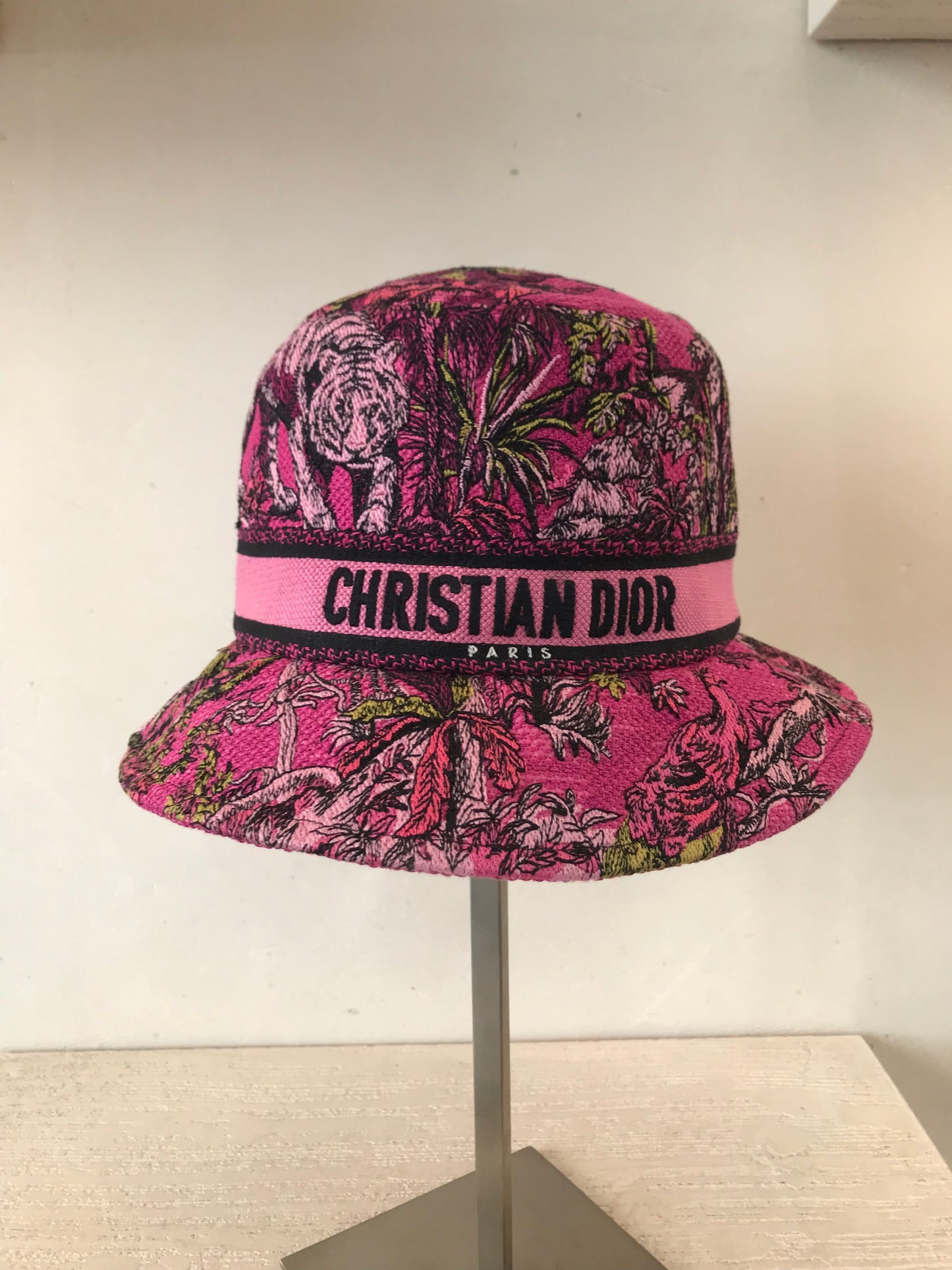 Dior Bucket