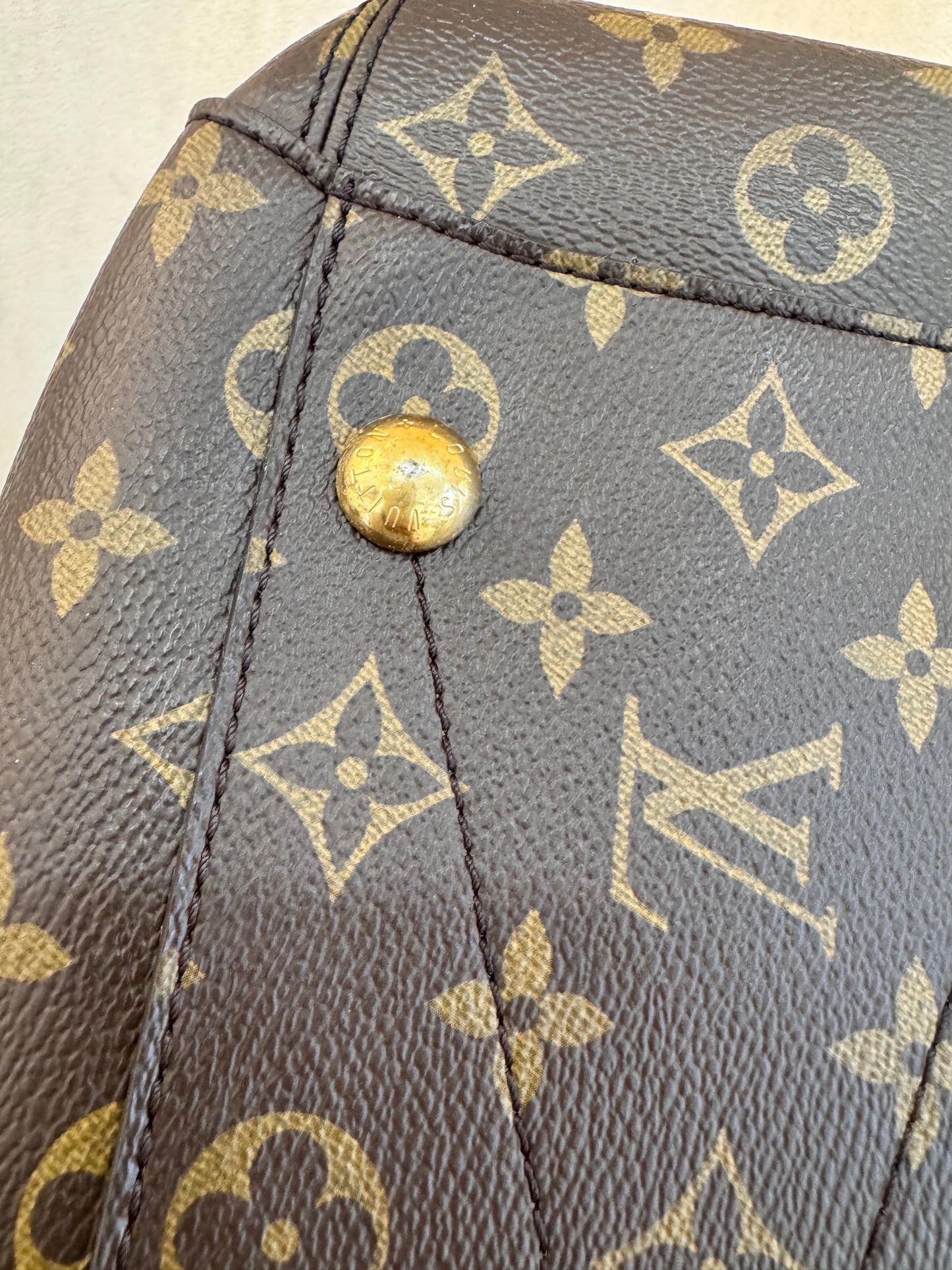 Louis Vuitton Montaigne tg Media