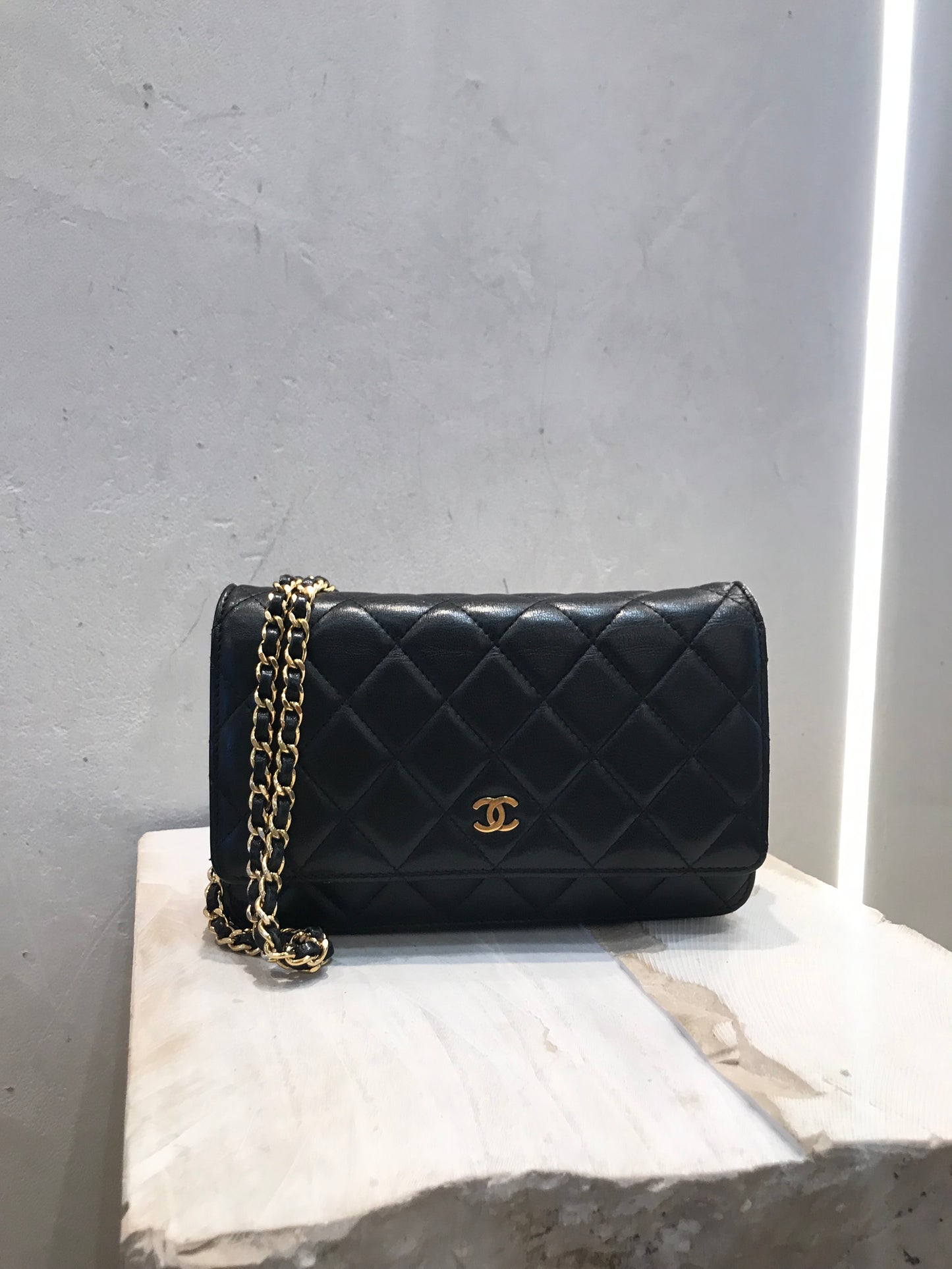 Chanel Classcia Wallet On Chain