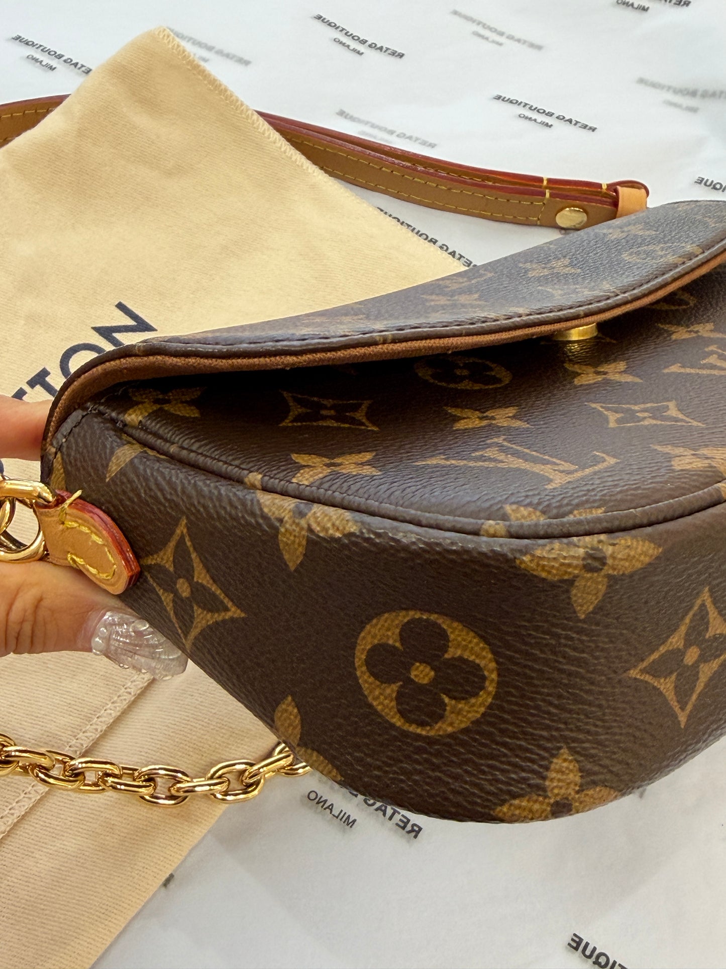 Louis Vuitton Portafoglio con catenella Ivy