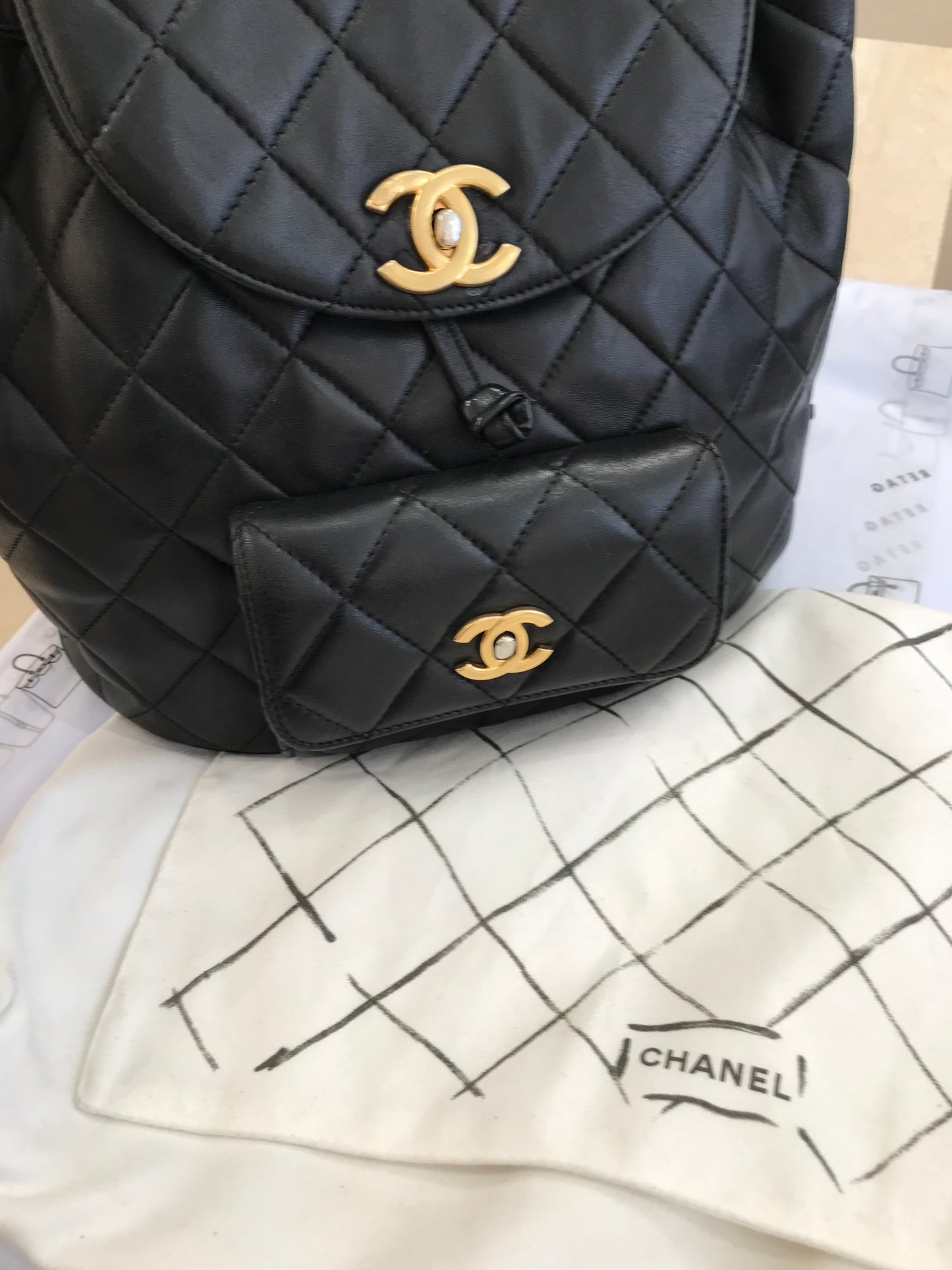 Chanel Zaino