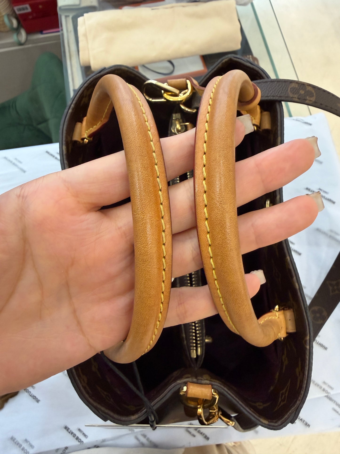 Louis Vuitton Montaigne Tg Media