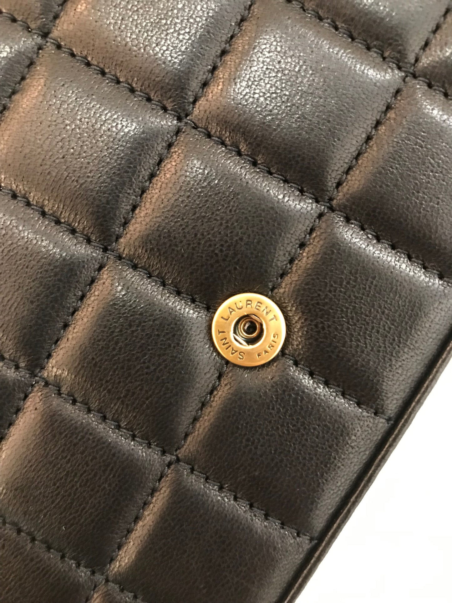 Saint Laurent Wallet on Chain