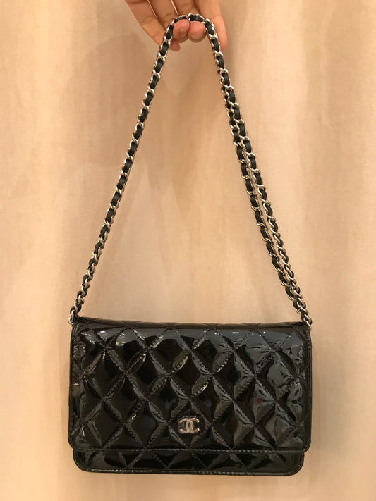 Chanel Classic Wallet On chain