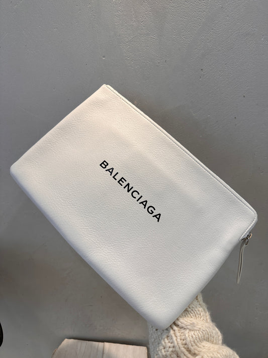 Balenciaga pochette bianca