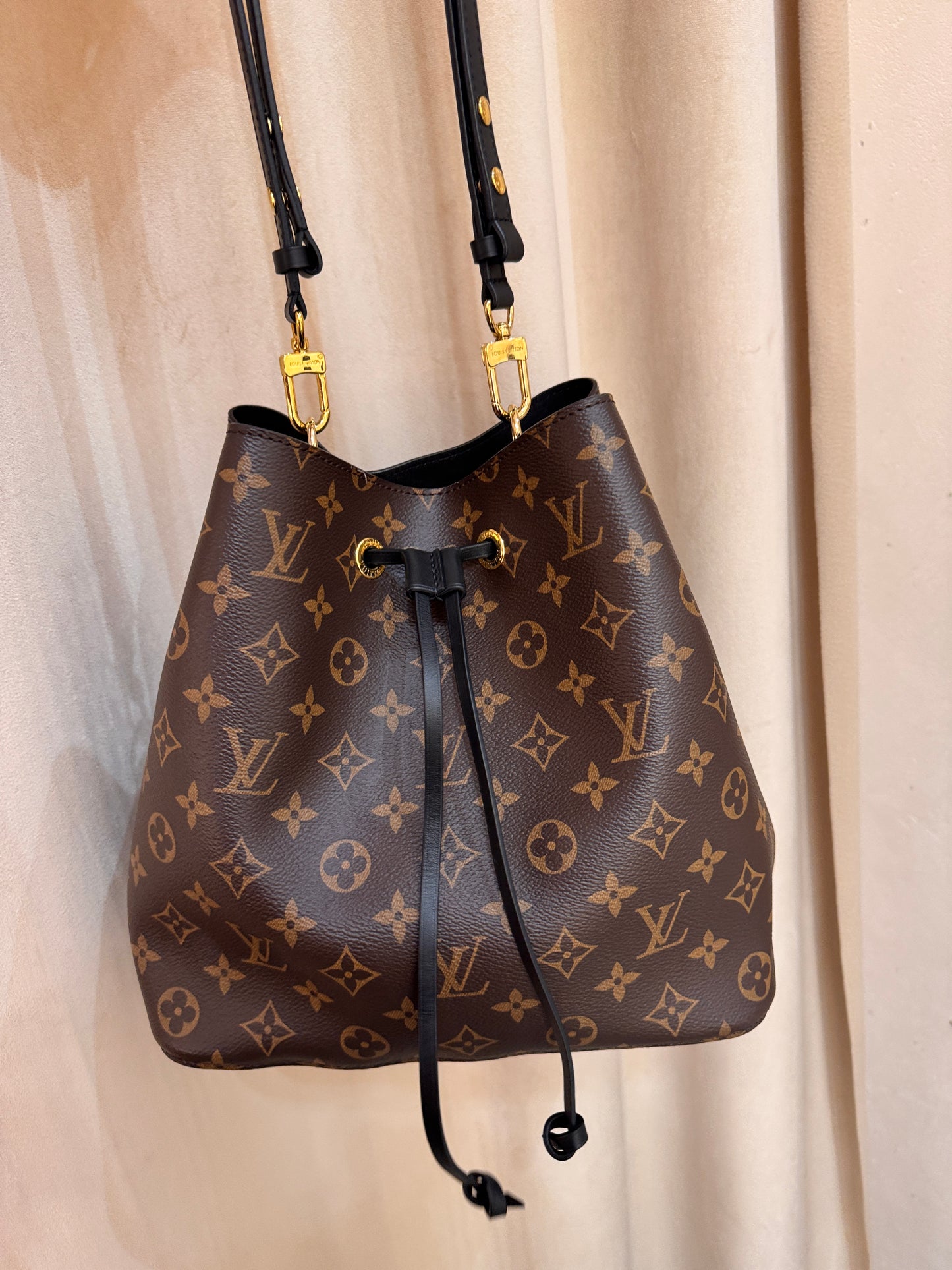 Louis Vuitton Néo