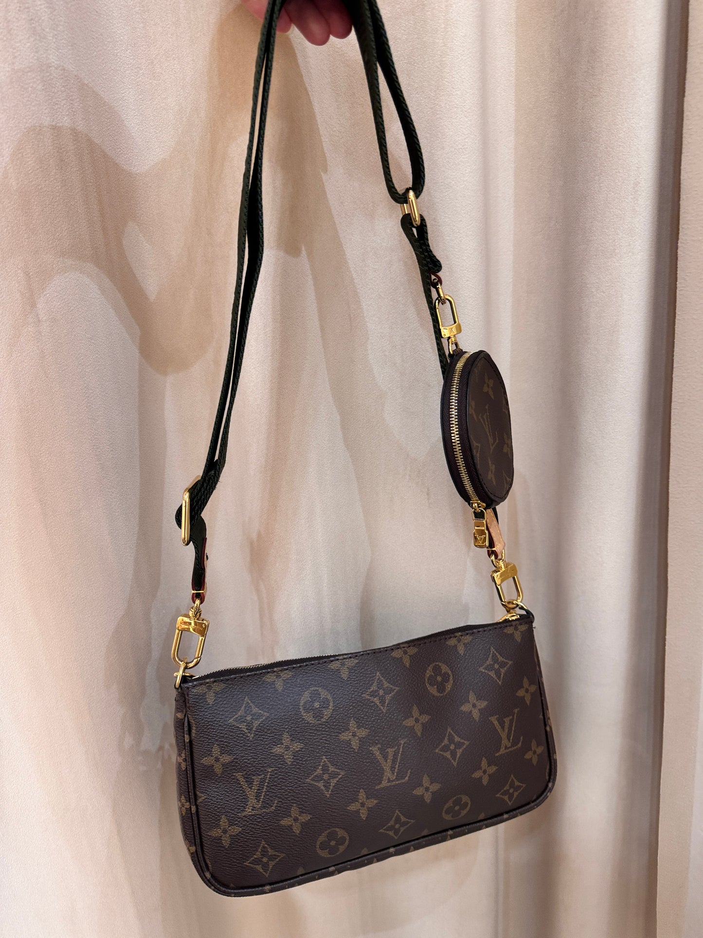 Louis Vuitton Multipochette