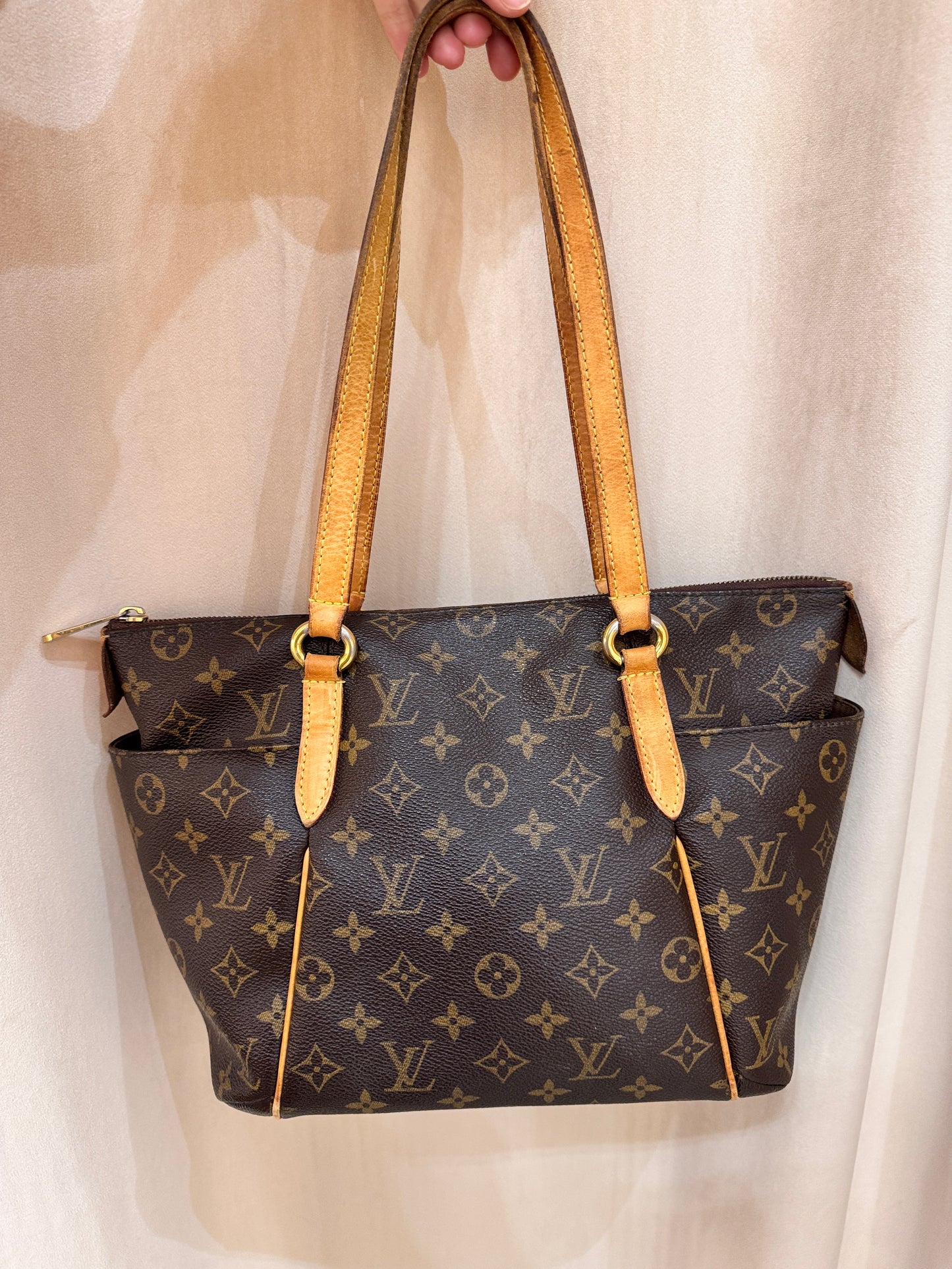 Louis Vuitton Tote Bag