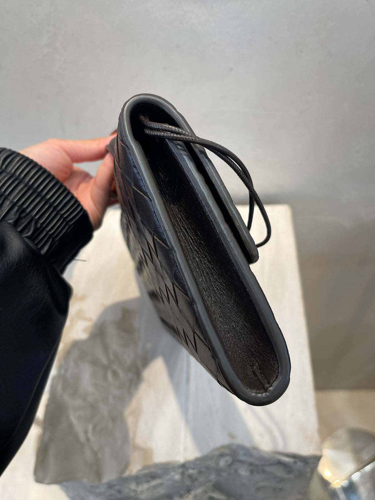 Bottega Veneta Andiamo Clutch Fondant