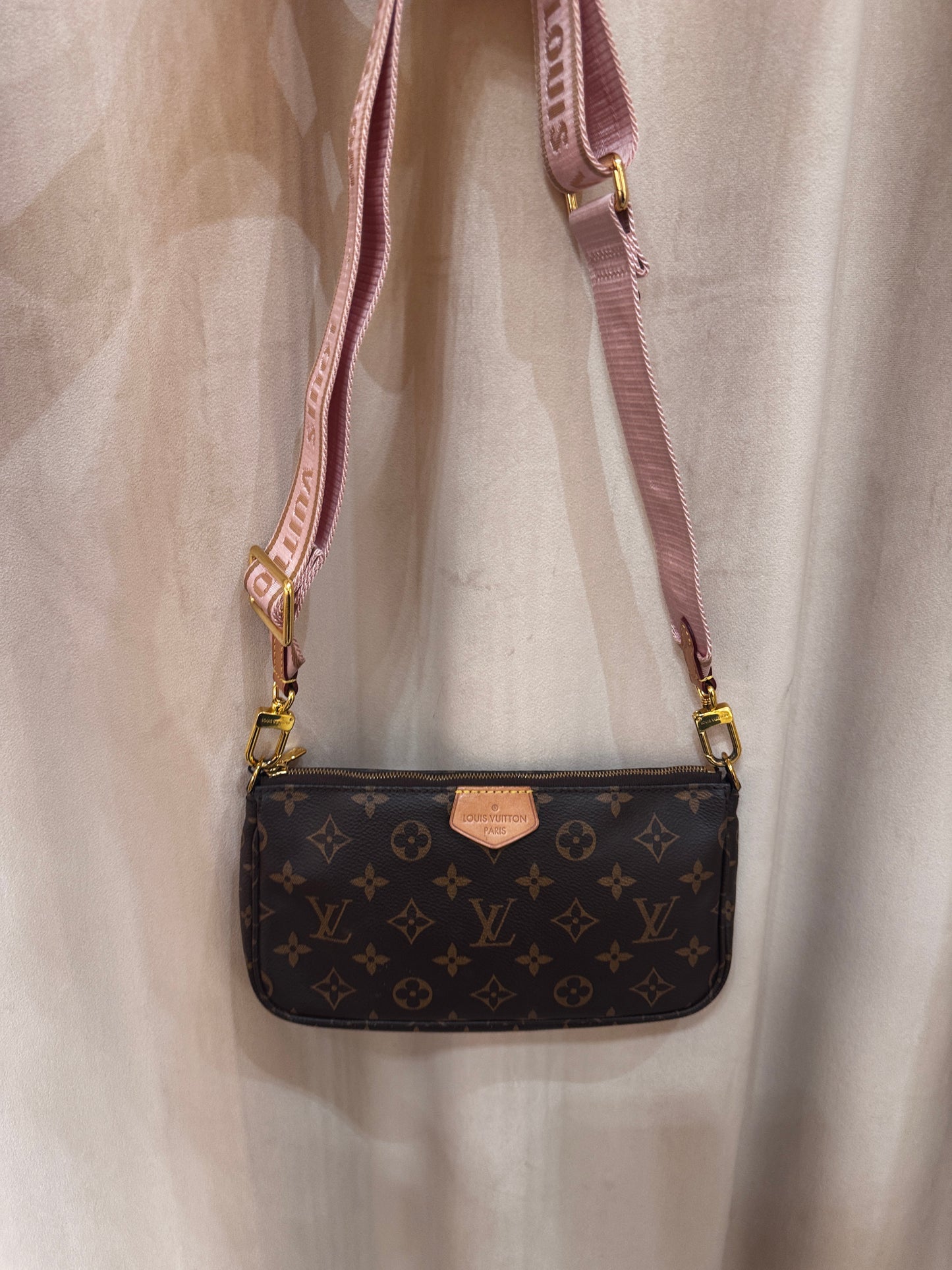 Louis Vuitton Multipochette