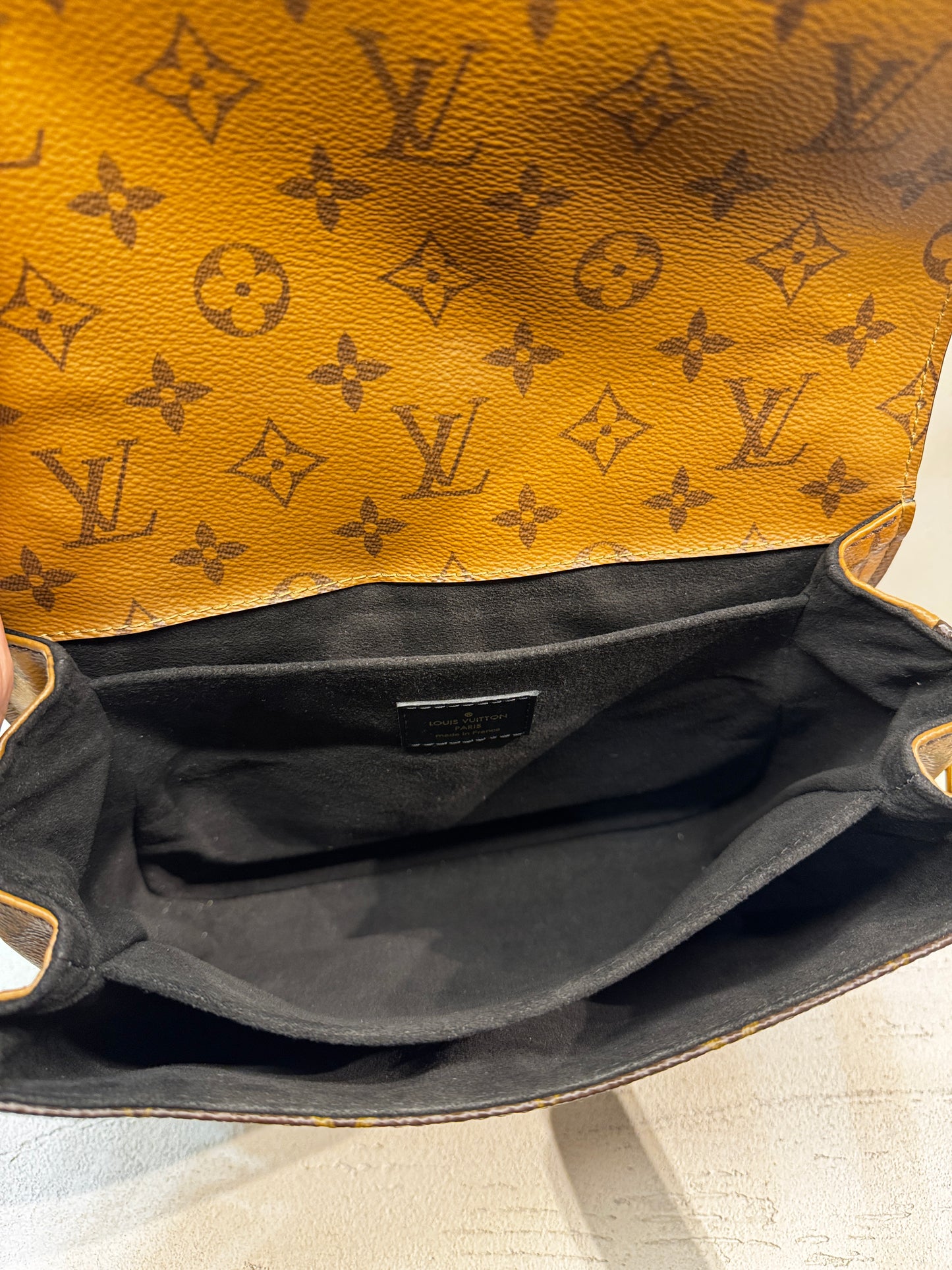 Louis Vuitton Metis Reverse