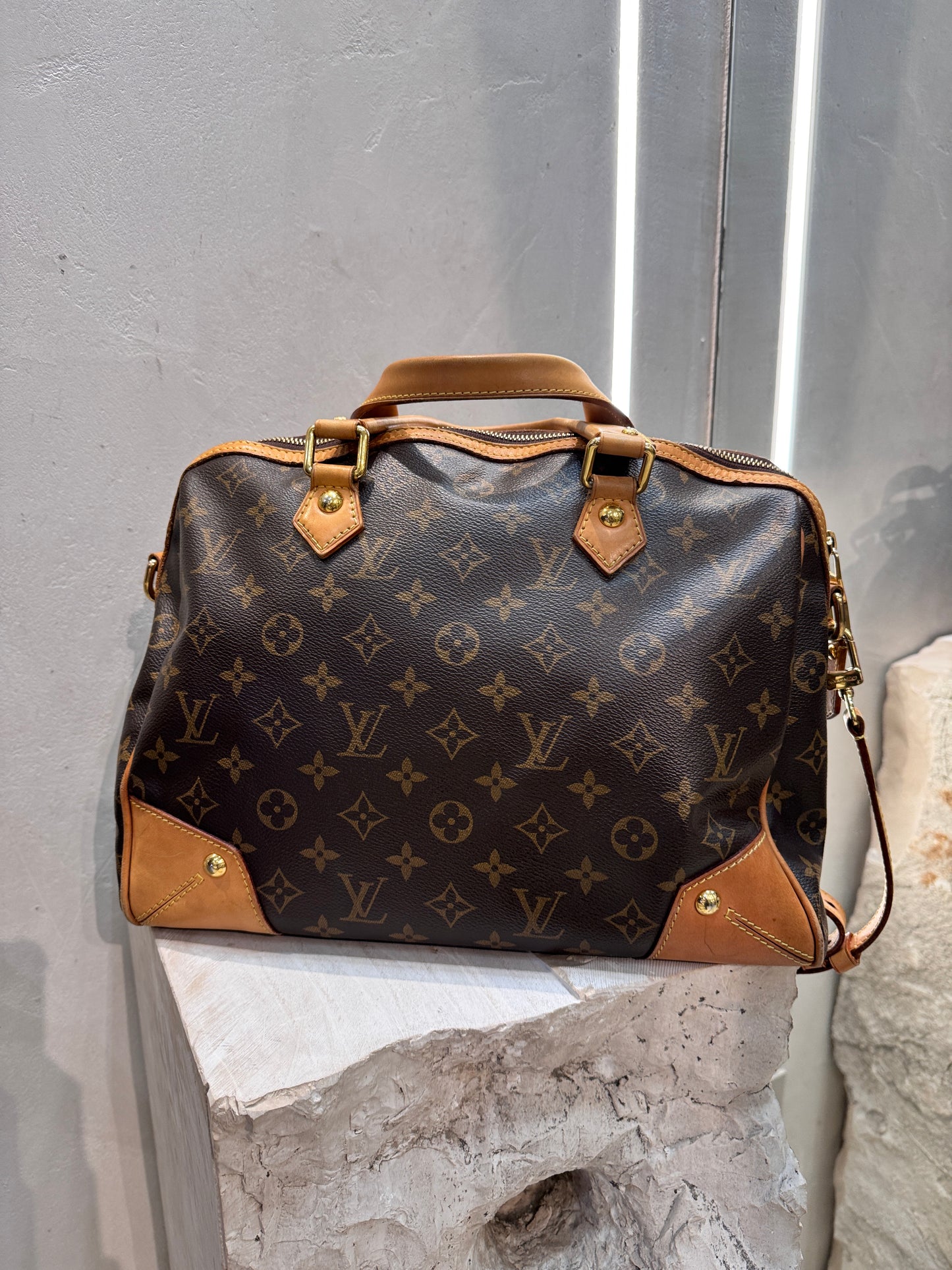 Louis Vuitton Retire