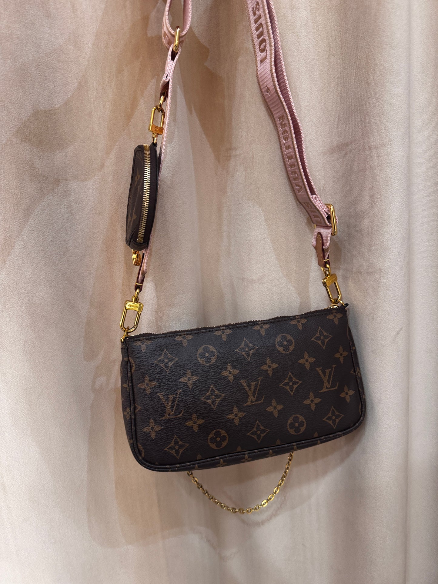 Louis Vuitton Multipochette