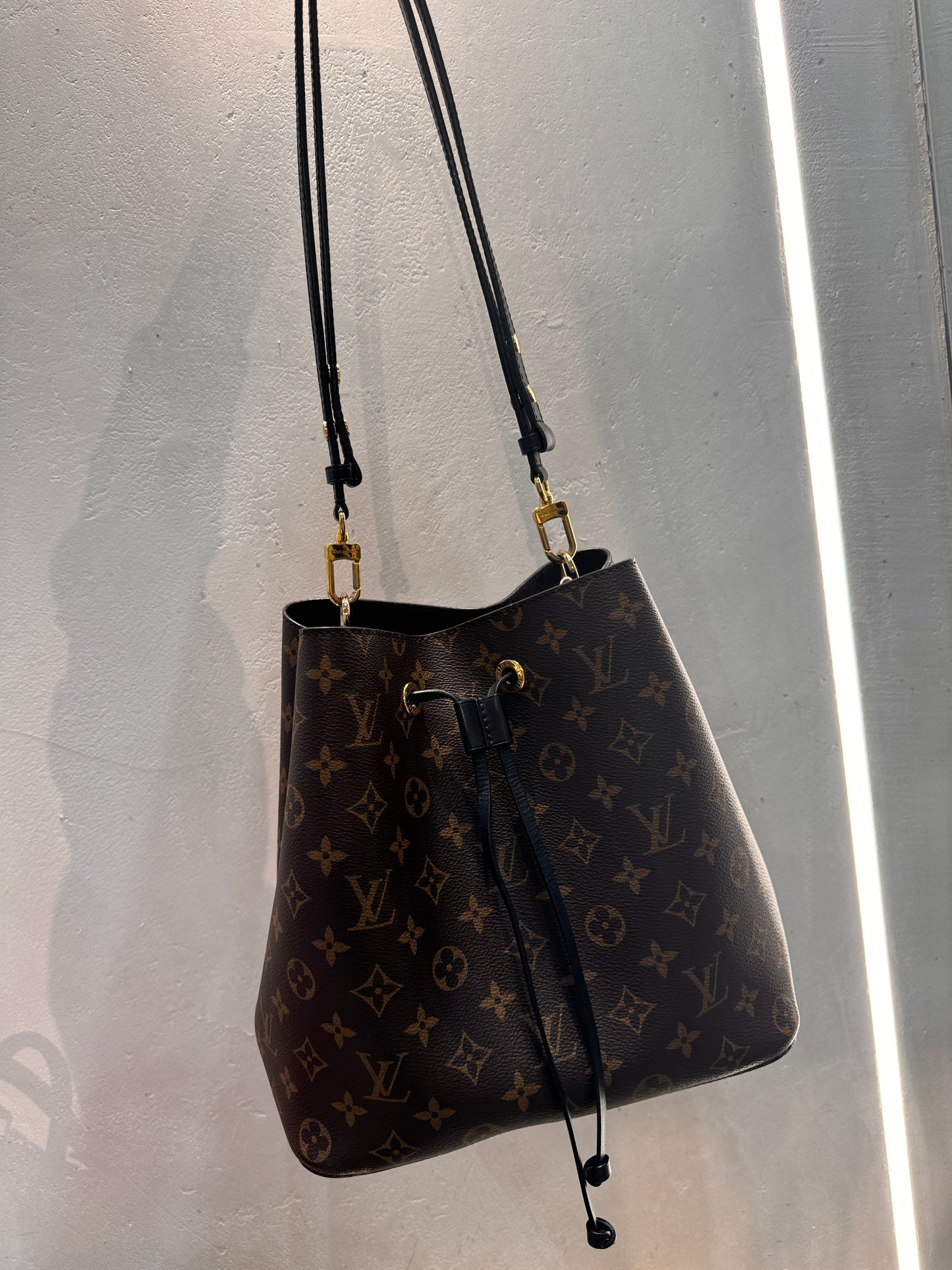 Louis Vuitton Neoneo