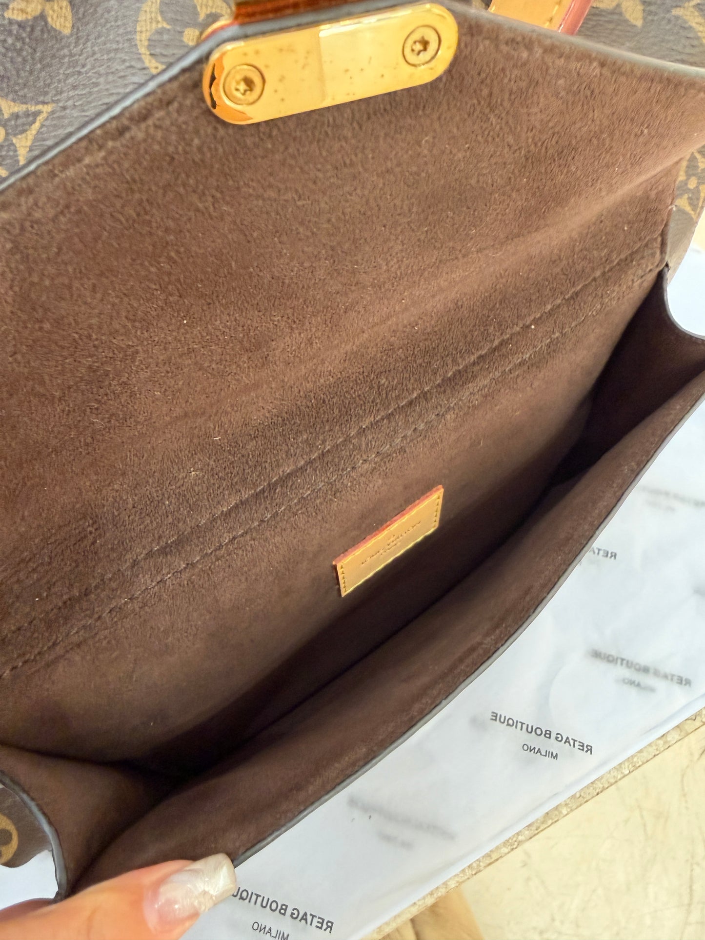 Louis Vuitton Metis Hobo