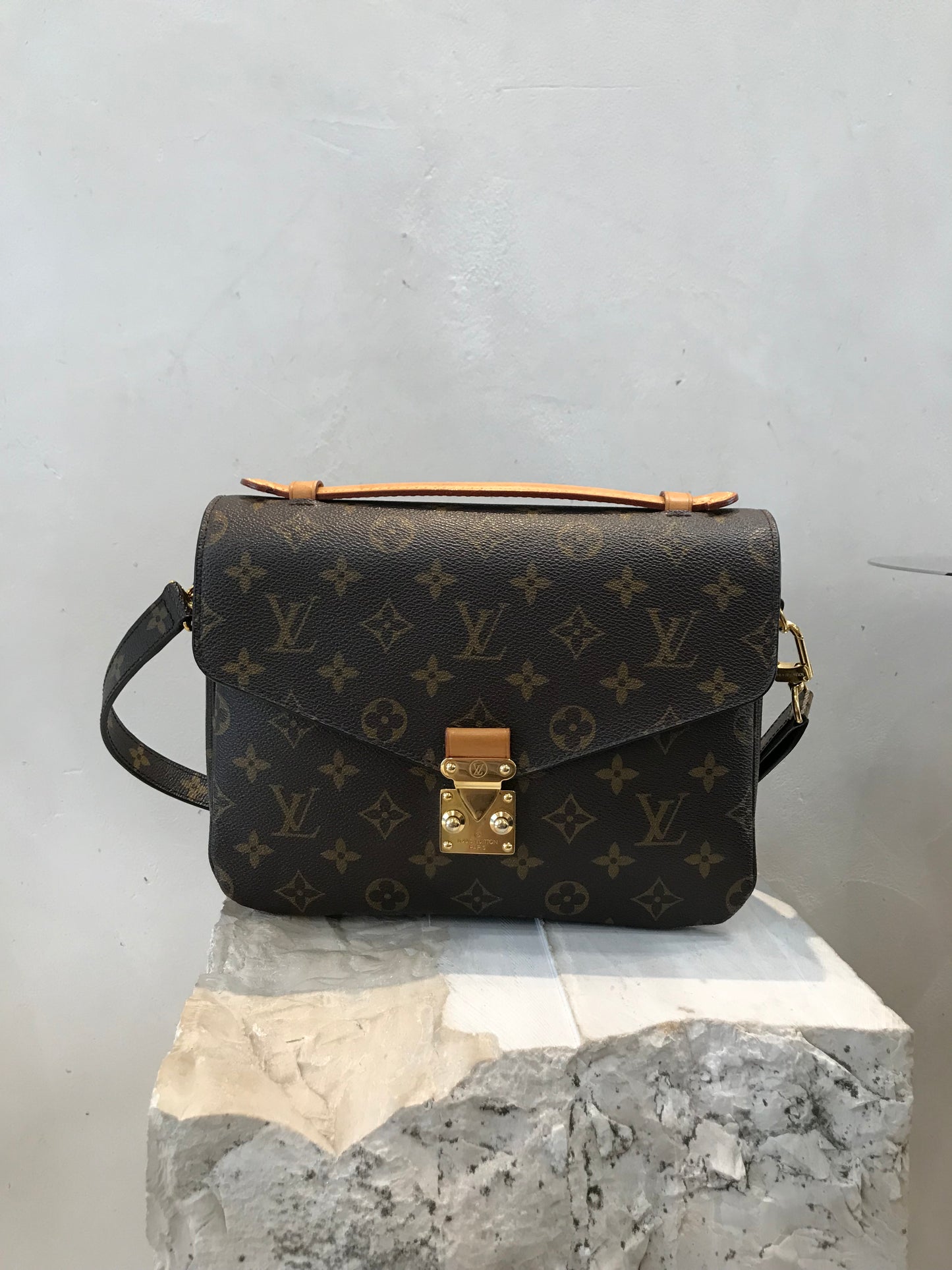 Louis Vuitton Metis