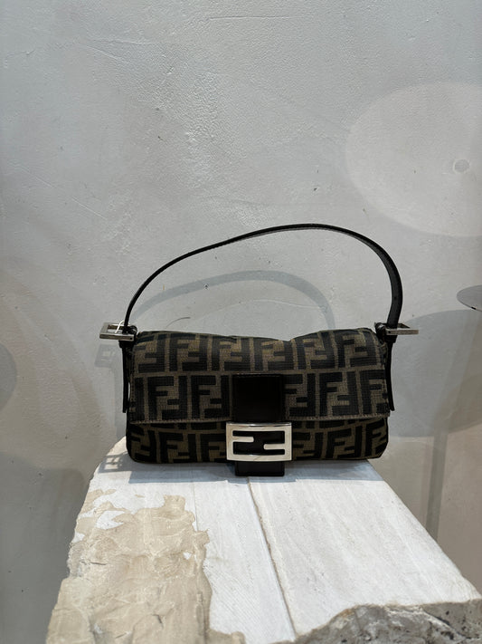 Fendi Baguette