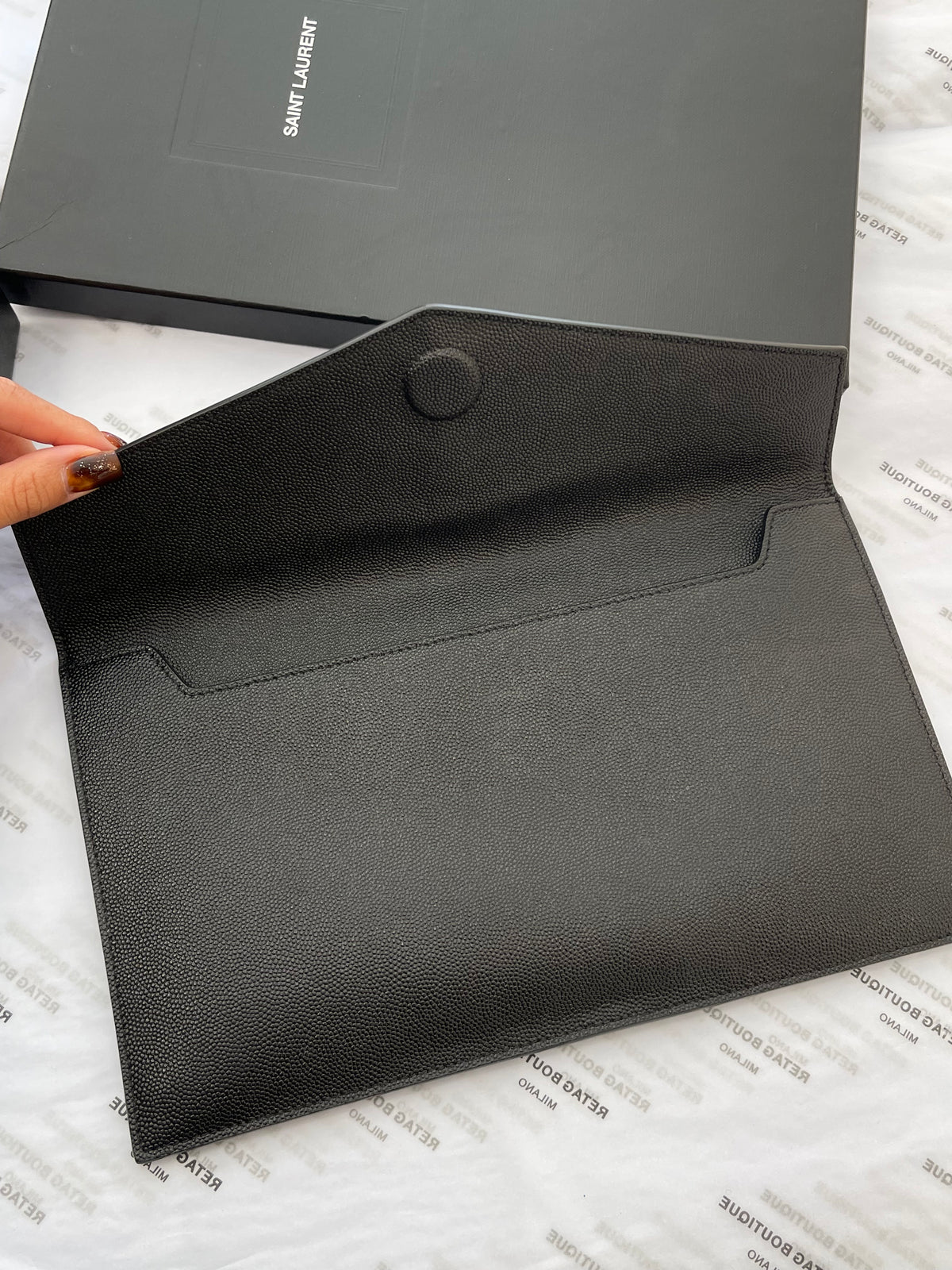 Pochette Saint Laurent