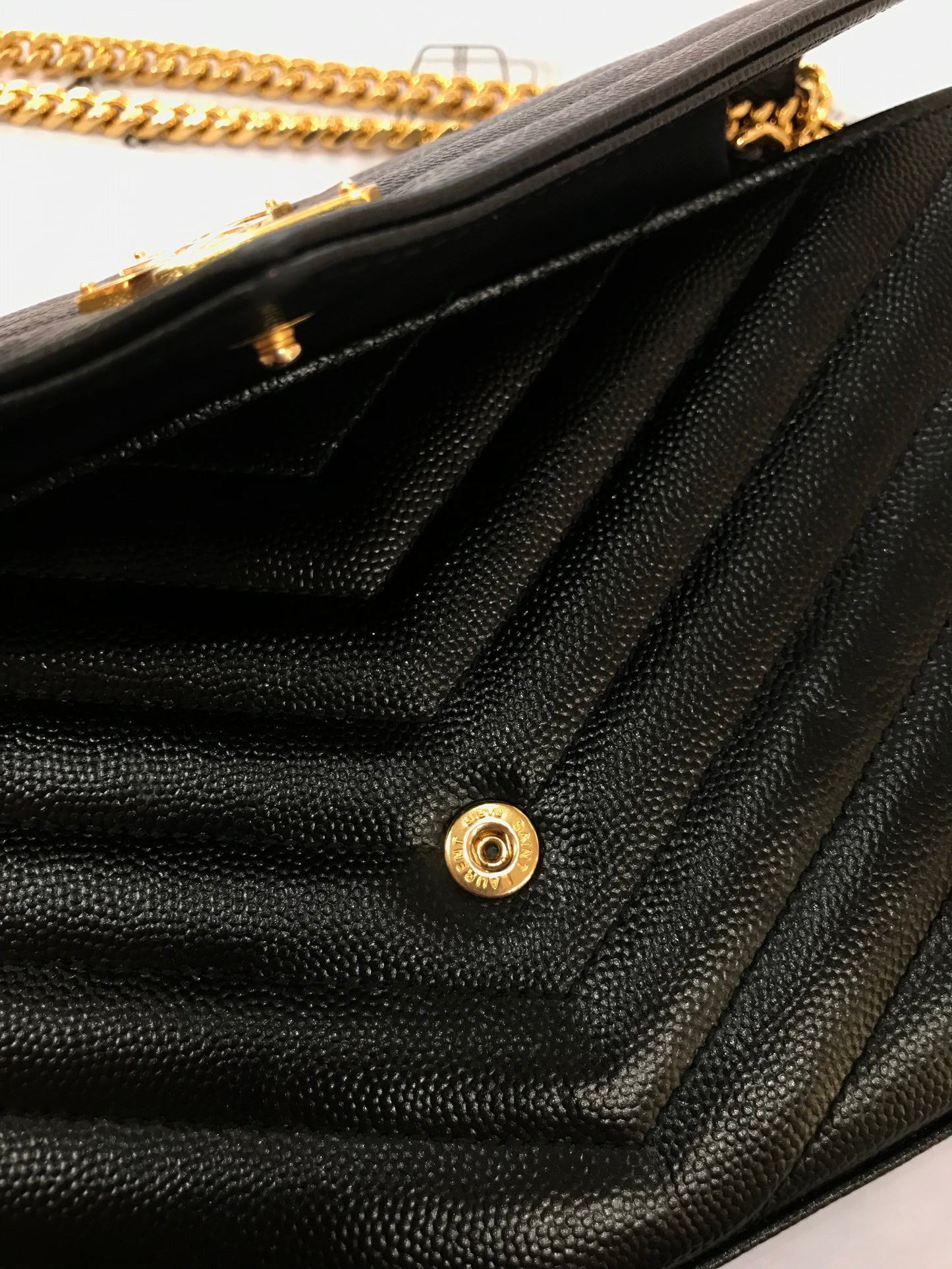 Saint Laurent Pochette con Catena Cassandre