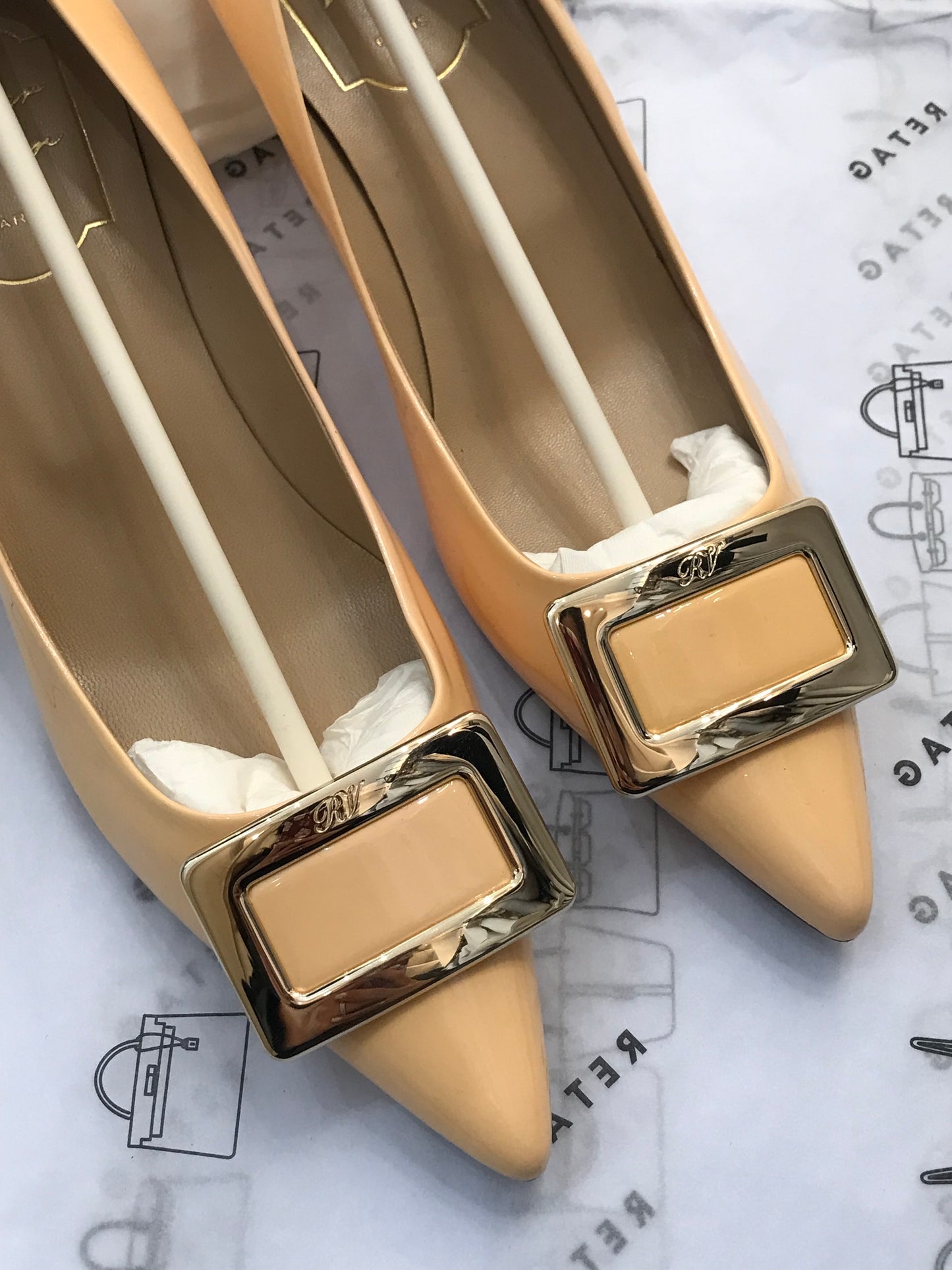Roger Vivier Décolletés Slingback Virgule in vernice Tg 36