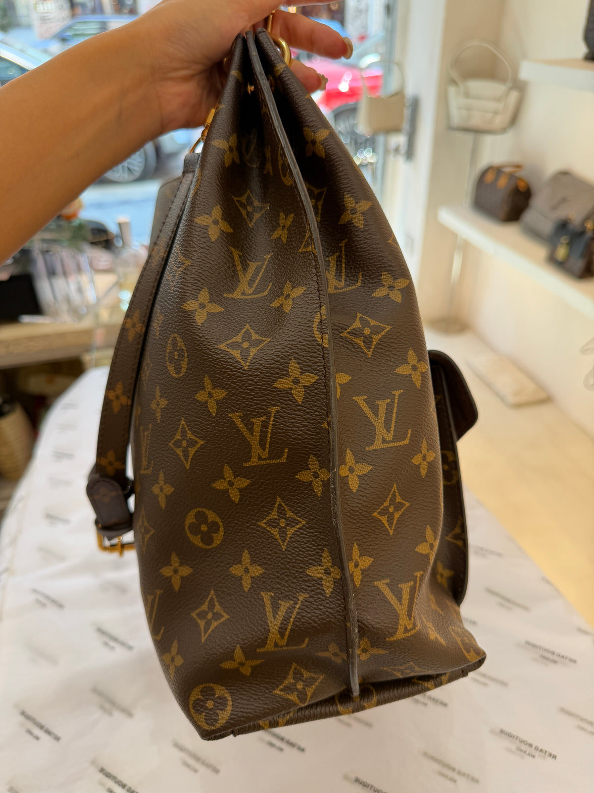 Louis Vuitton Metis Hobo