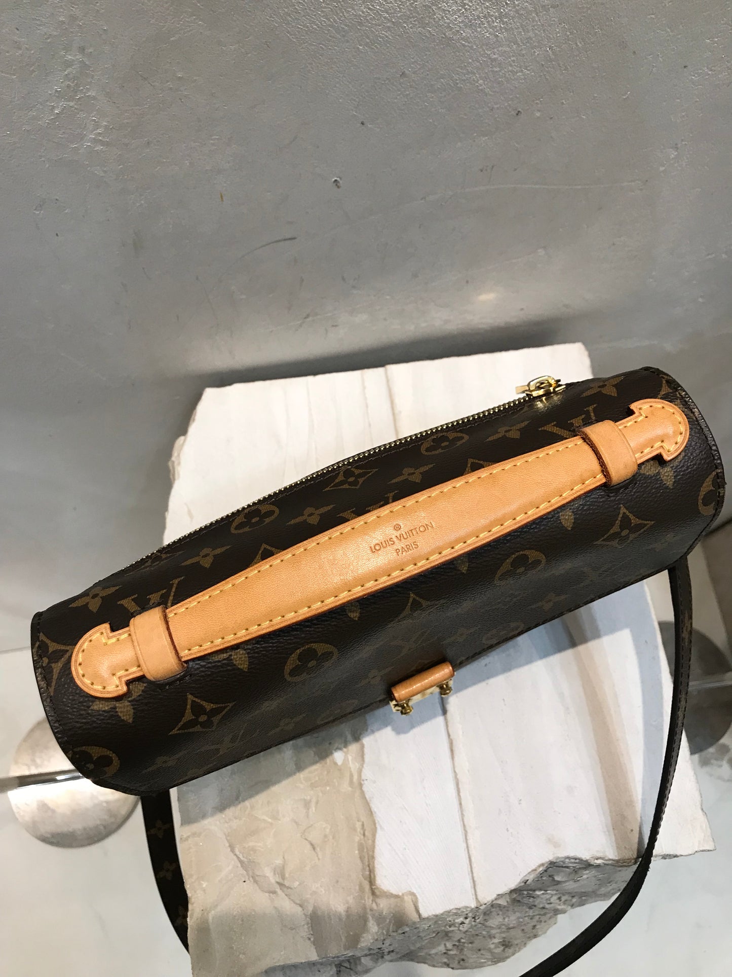 Louis Vuitton Metis