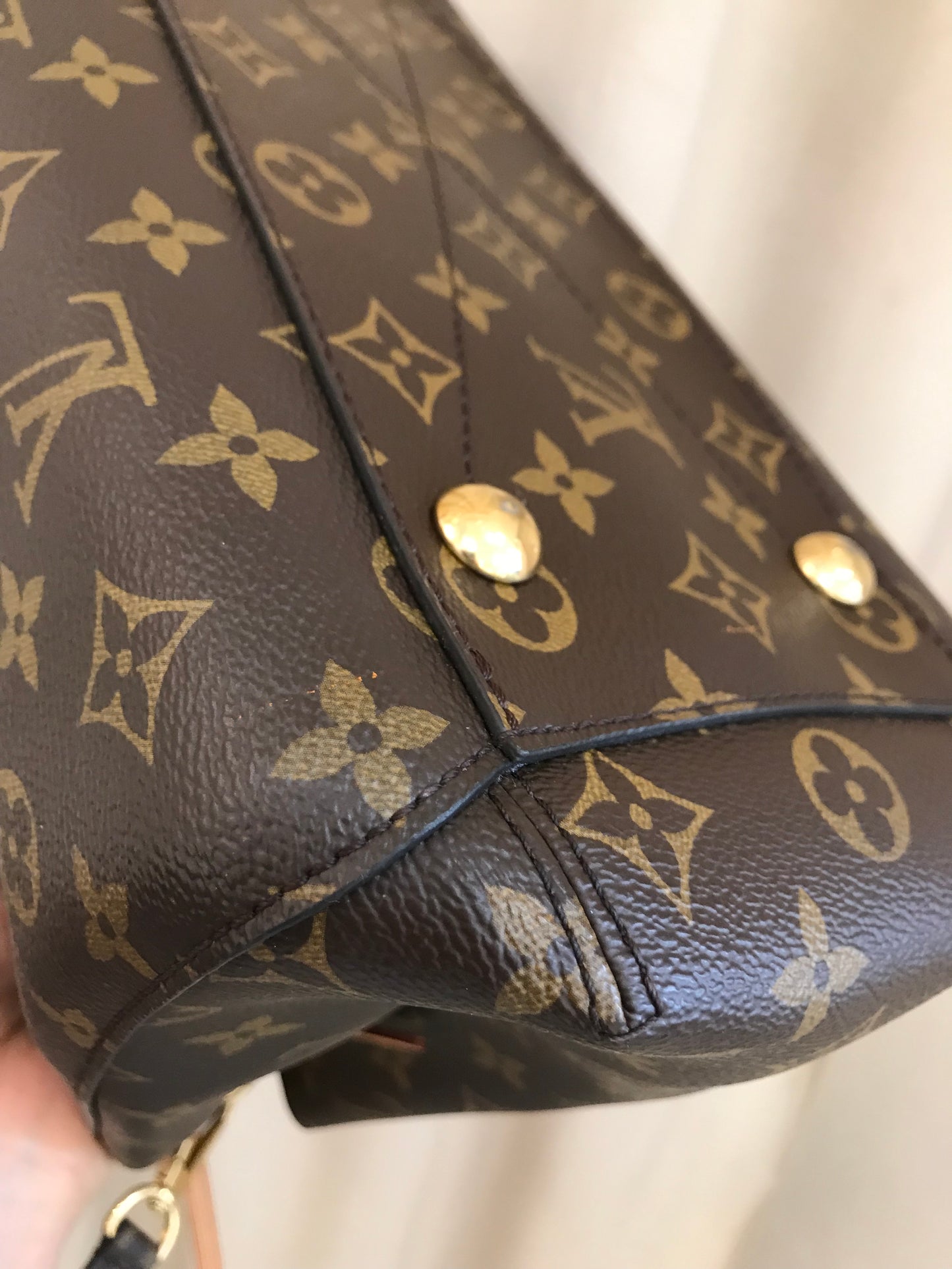 Louis Vuitton Montaigne tg Media