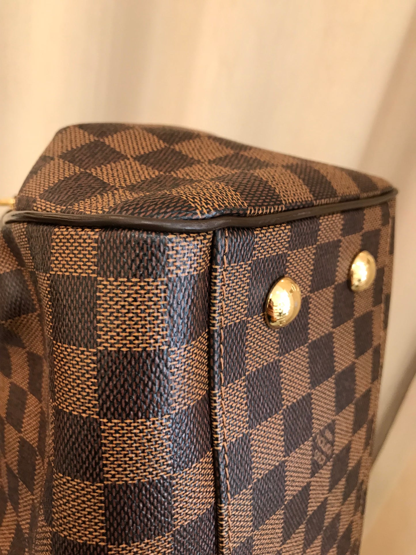 Louis Vuitton Trevi