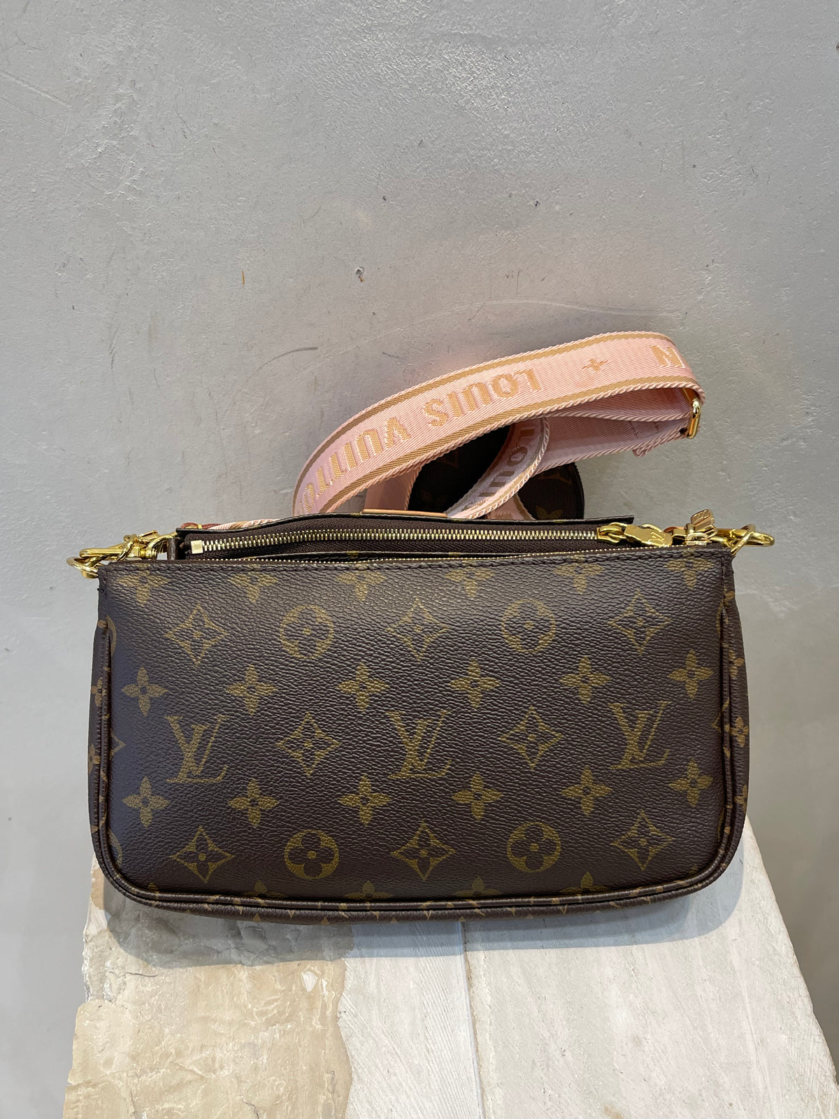 Louis Vuitton Multepochette