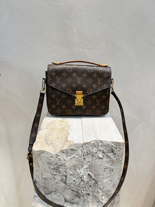 Louis Vuitton Metis