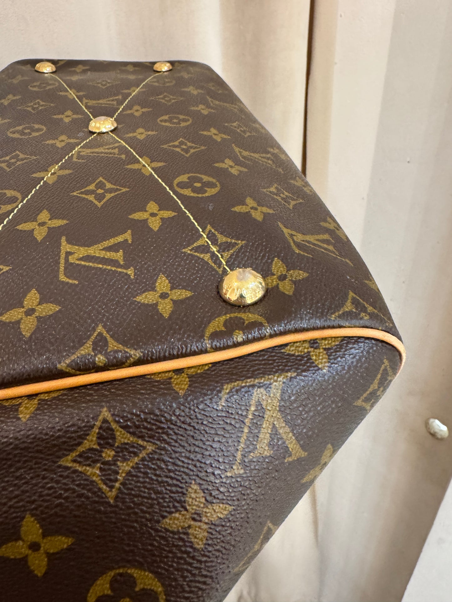 Louis Vuitton Tivoli tg GM