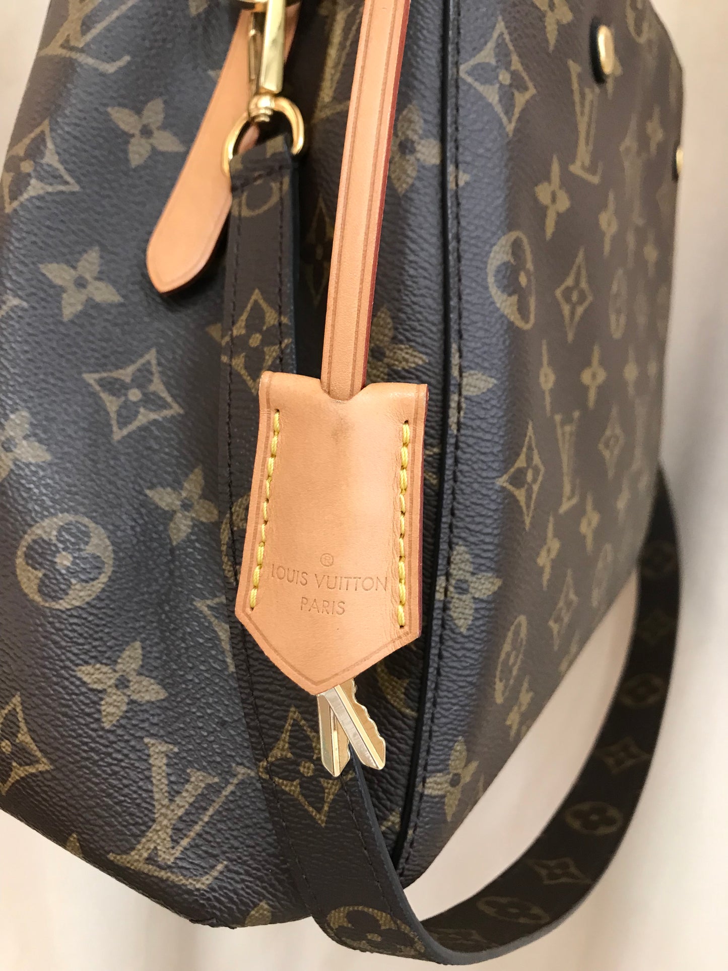 Louis Vuitton Montaigne tg Media