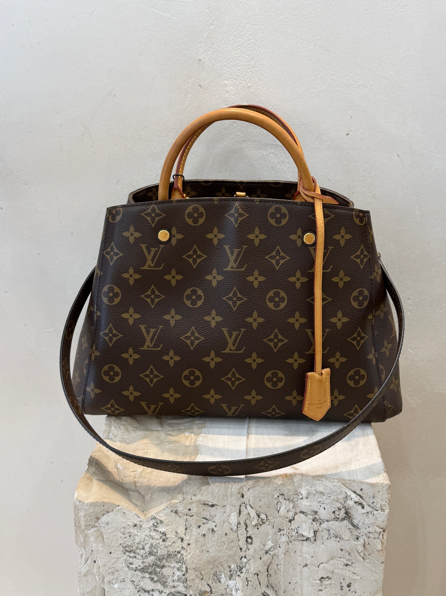 Louis Vuitton Montaigne Tg Media