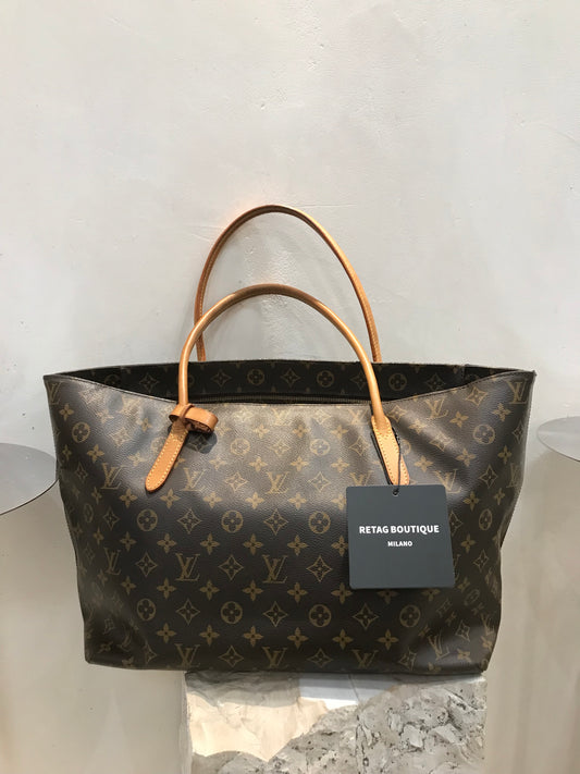 Louis Vuitton Raspail
