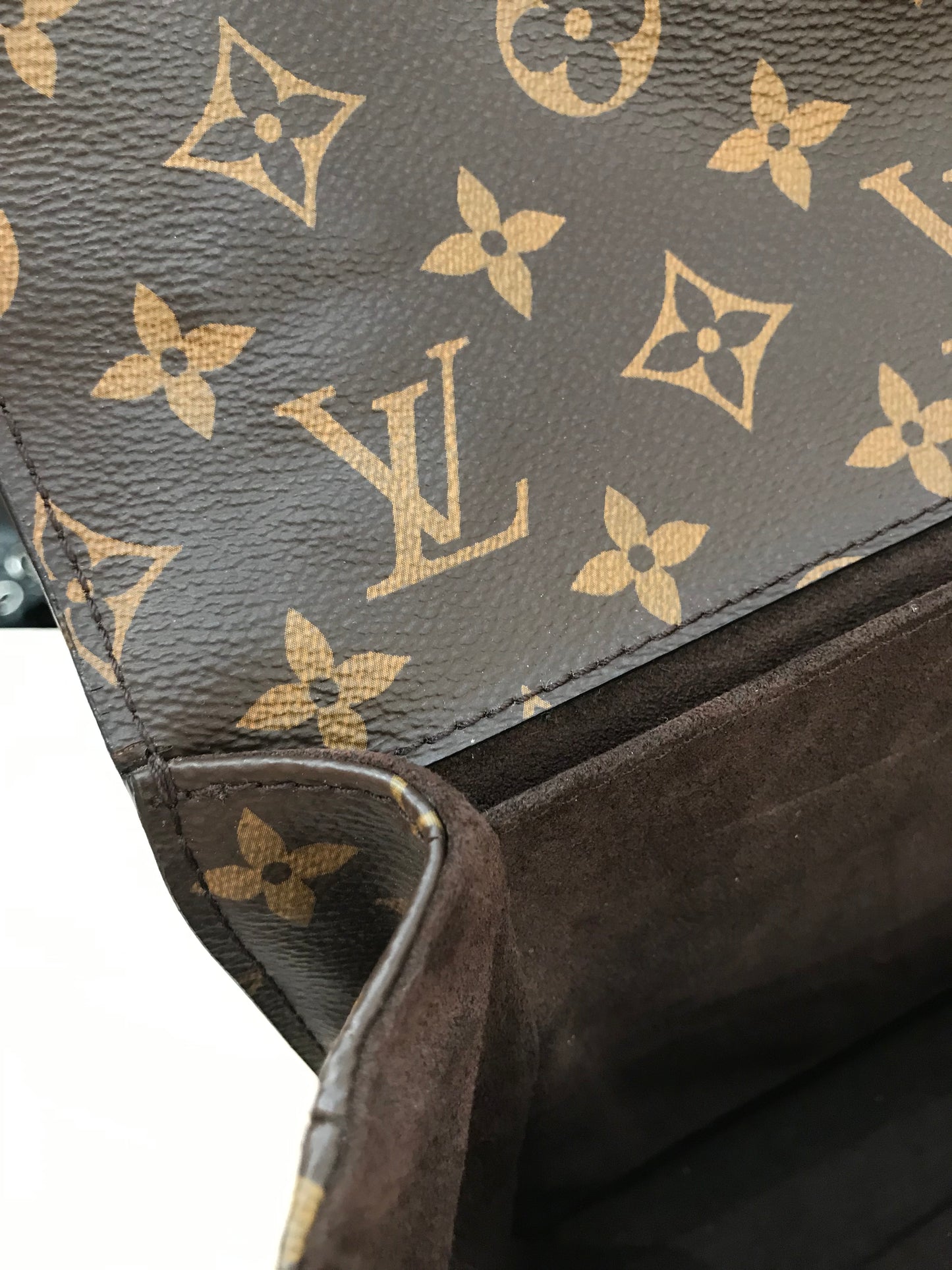 Louis Vuitton Metis