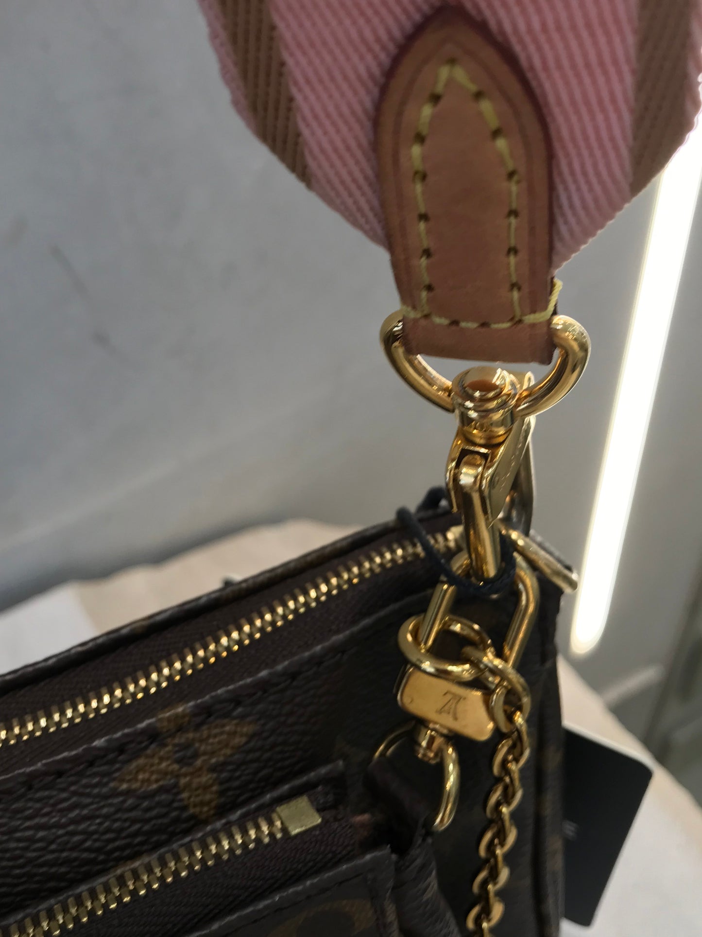 Louis Vuitton Multepochette